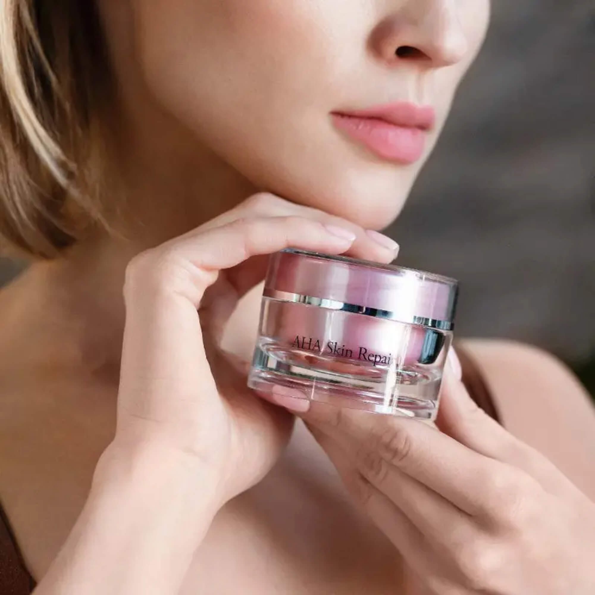 Відновлюючий крем на основі AHA гідрокислот Renew AHA Skin Repair