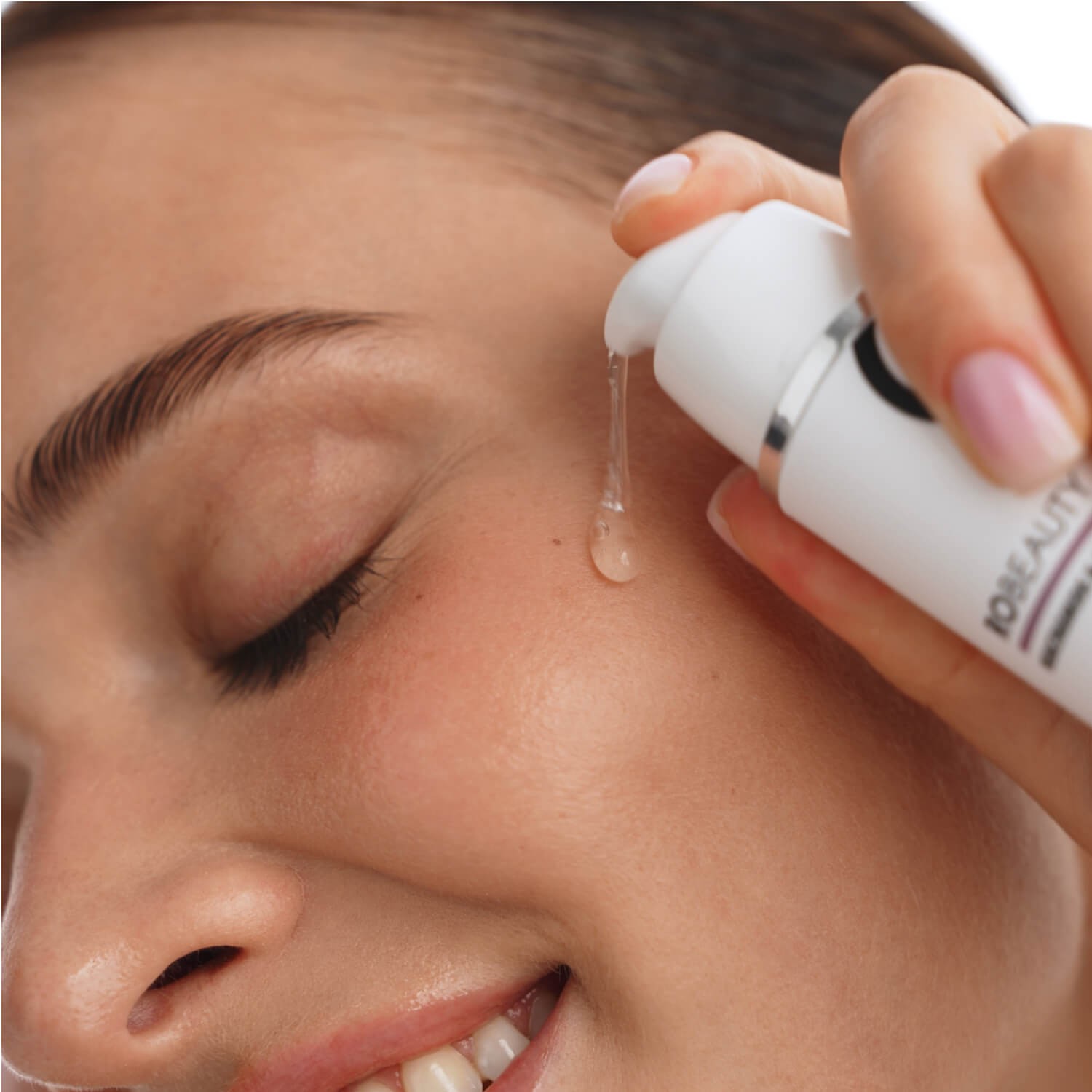 Сироватка від прищів та постакне Robeauty Me Niacinamide 4% + Vitamine Ferment