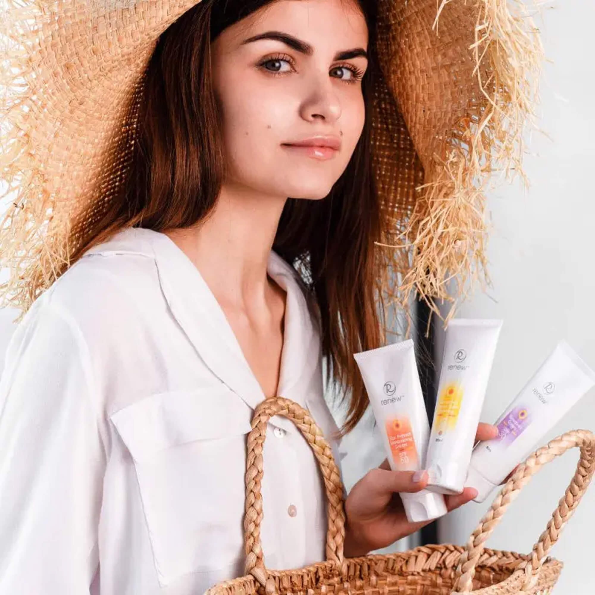 Сонцезахисний крем із захисним фактором SPF-30 Renew Sunscreen Cream SPF-30