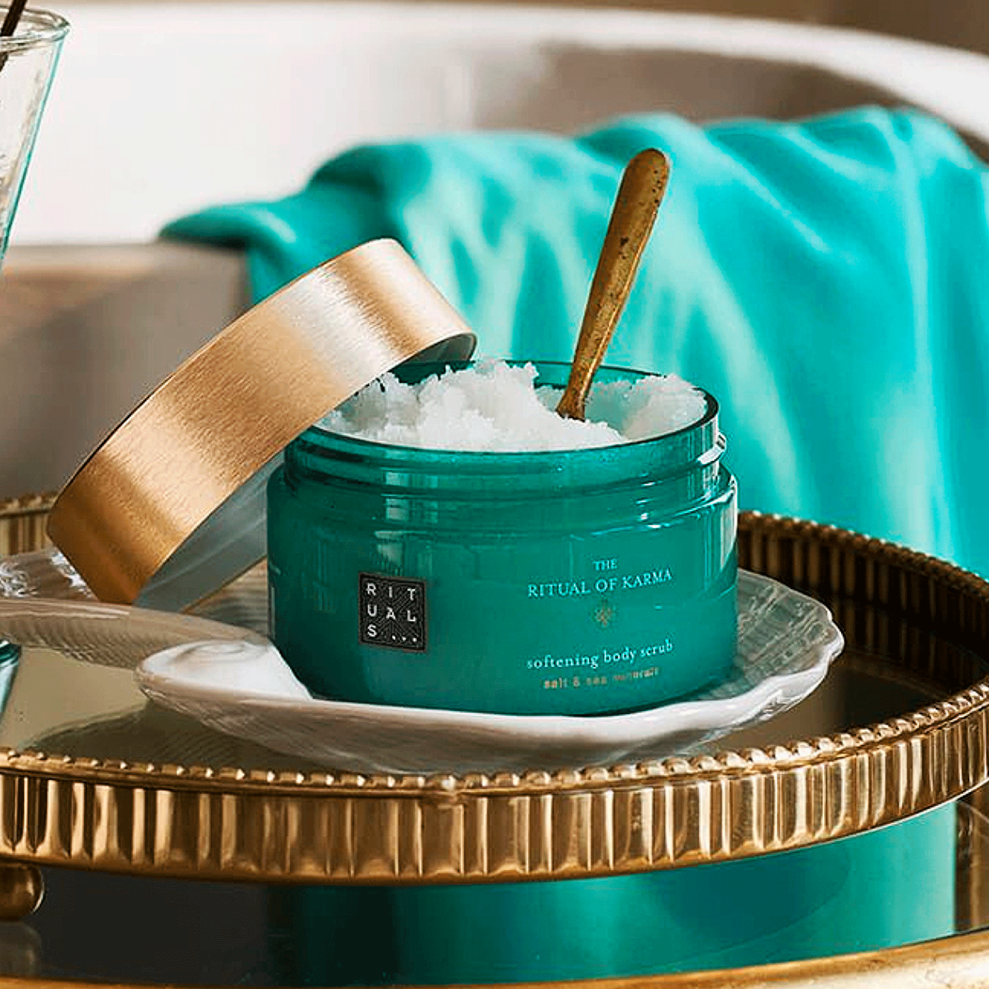 Скраб для тела Rituals The Ritual of Karma Softening Body Scrub