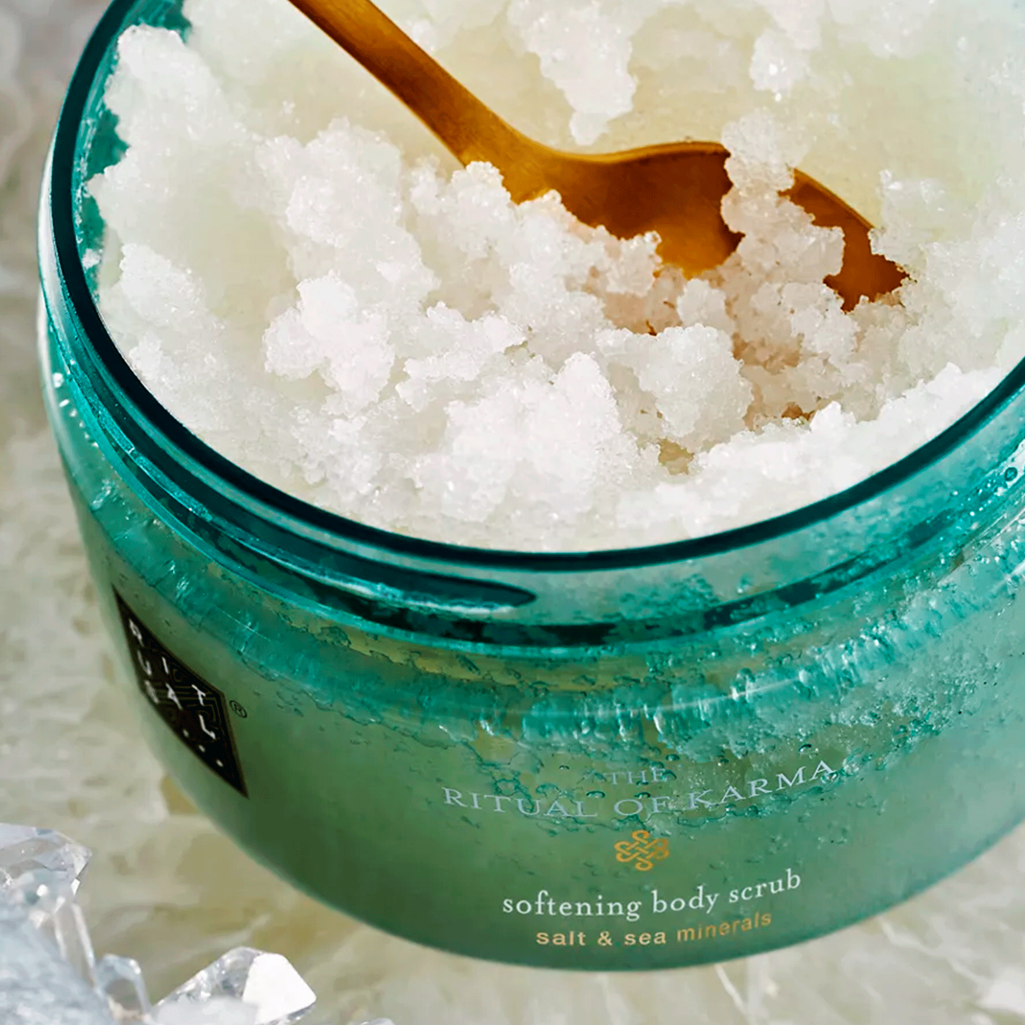 Скраб для тела Rituals The Ritual of Karma Softening Body Scrub
