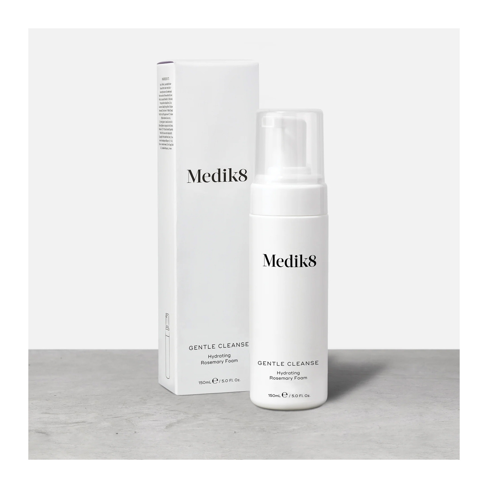 Очищуюча пінка для всіх типів шкіри Medik8 Gentle Cleanse 