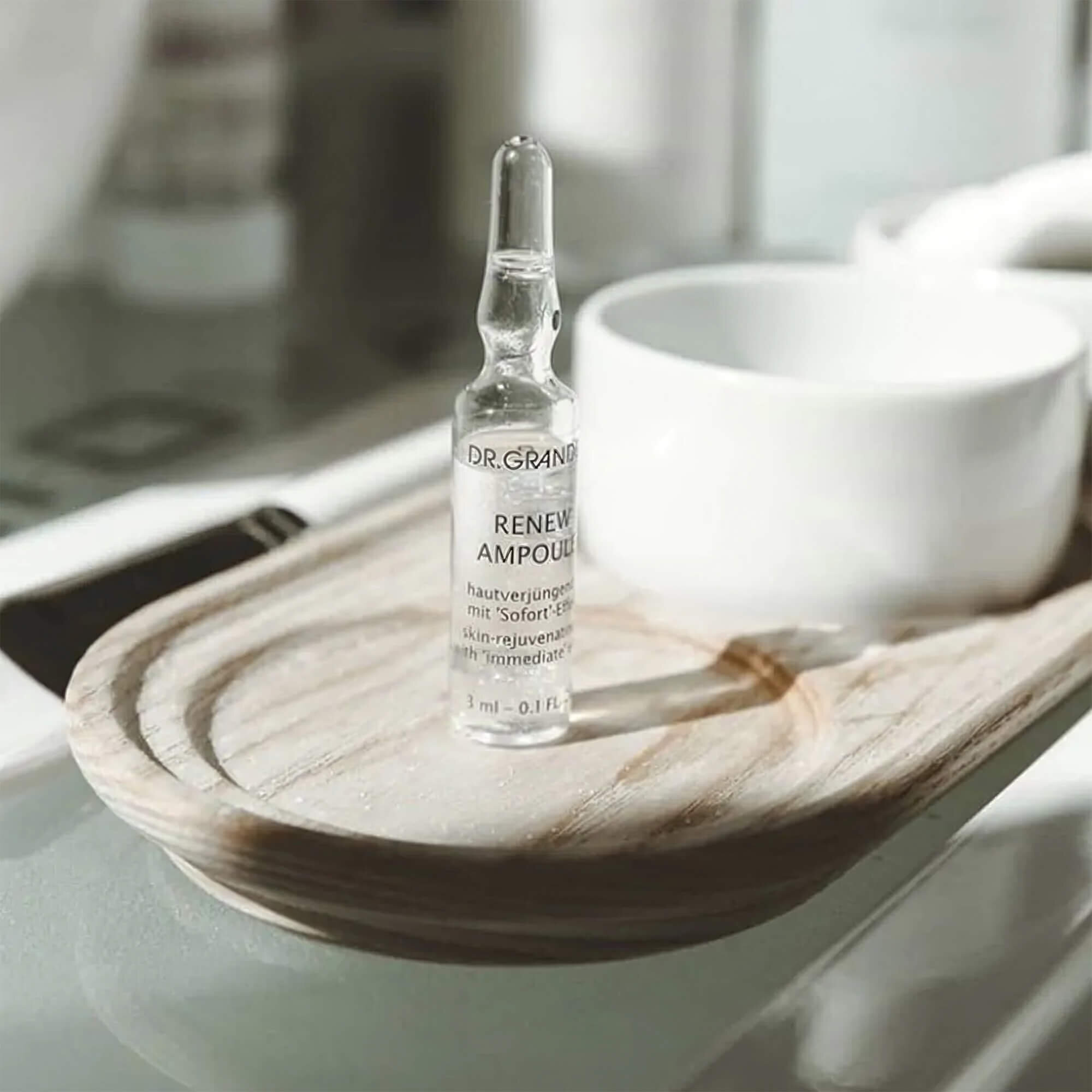 Концентрат активных ингредиентов мгновенного действия Dr.Grandel Renew Ampoule
