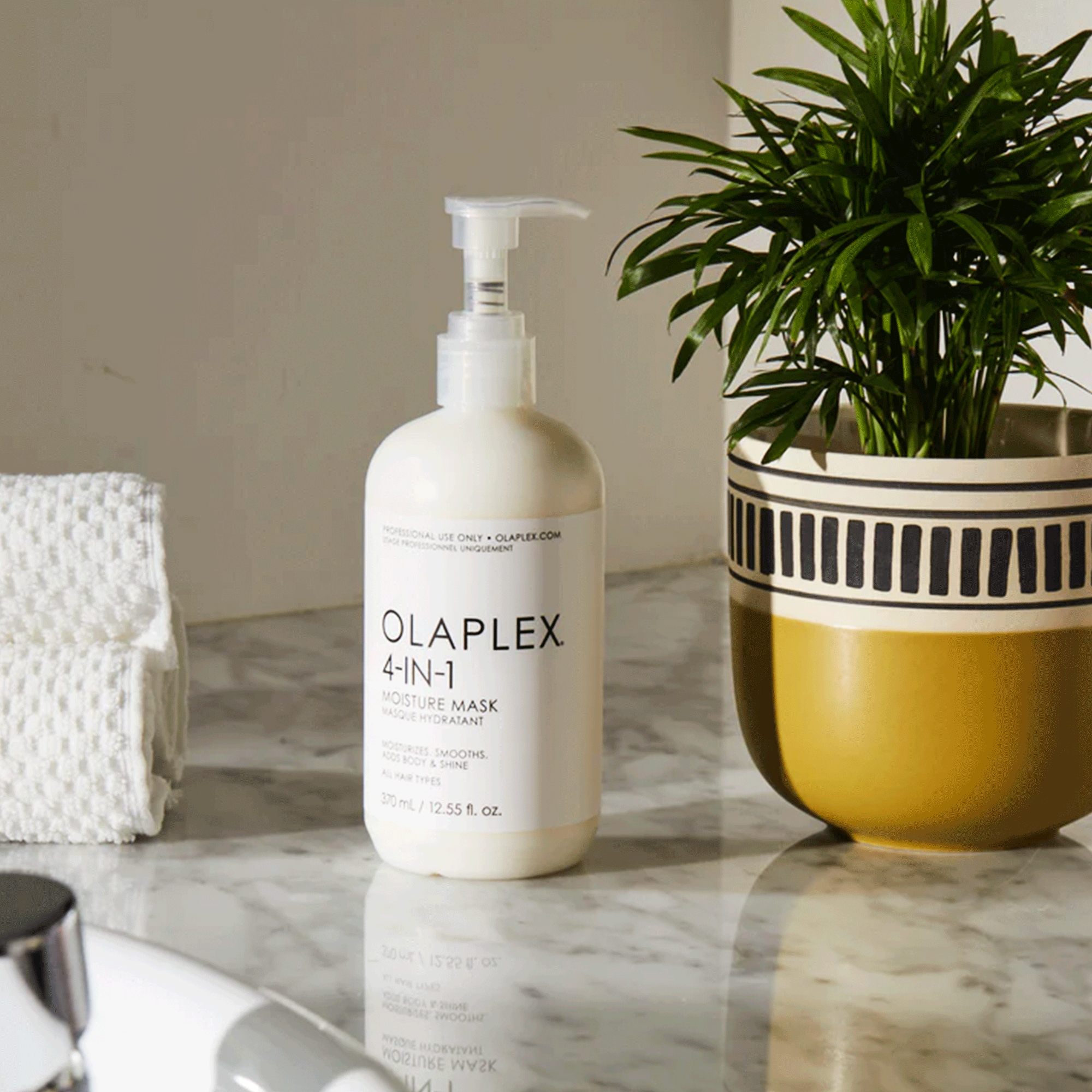 Увлажняющая маска  Olaplex 4-In-1 Moisture Mask