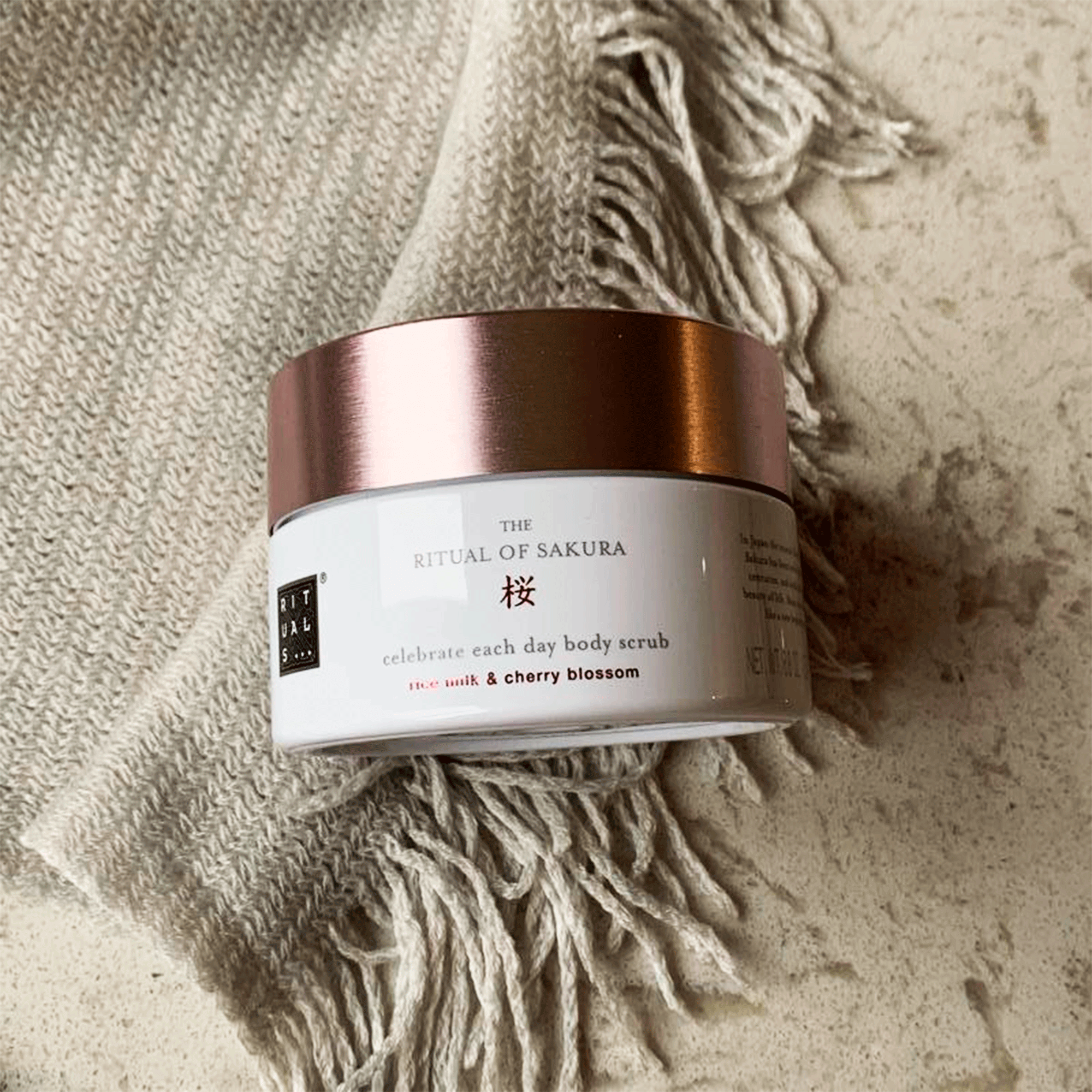 Скраб для тела Rituals The Ritual of Sakura Body Scrub