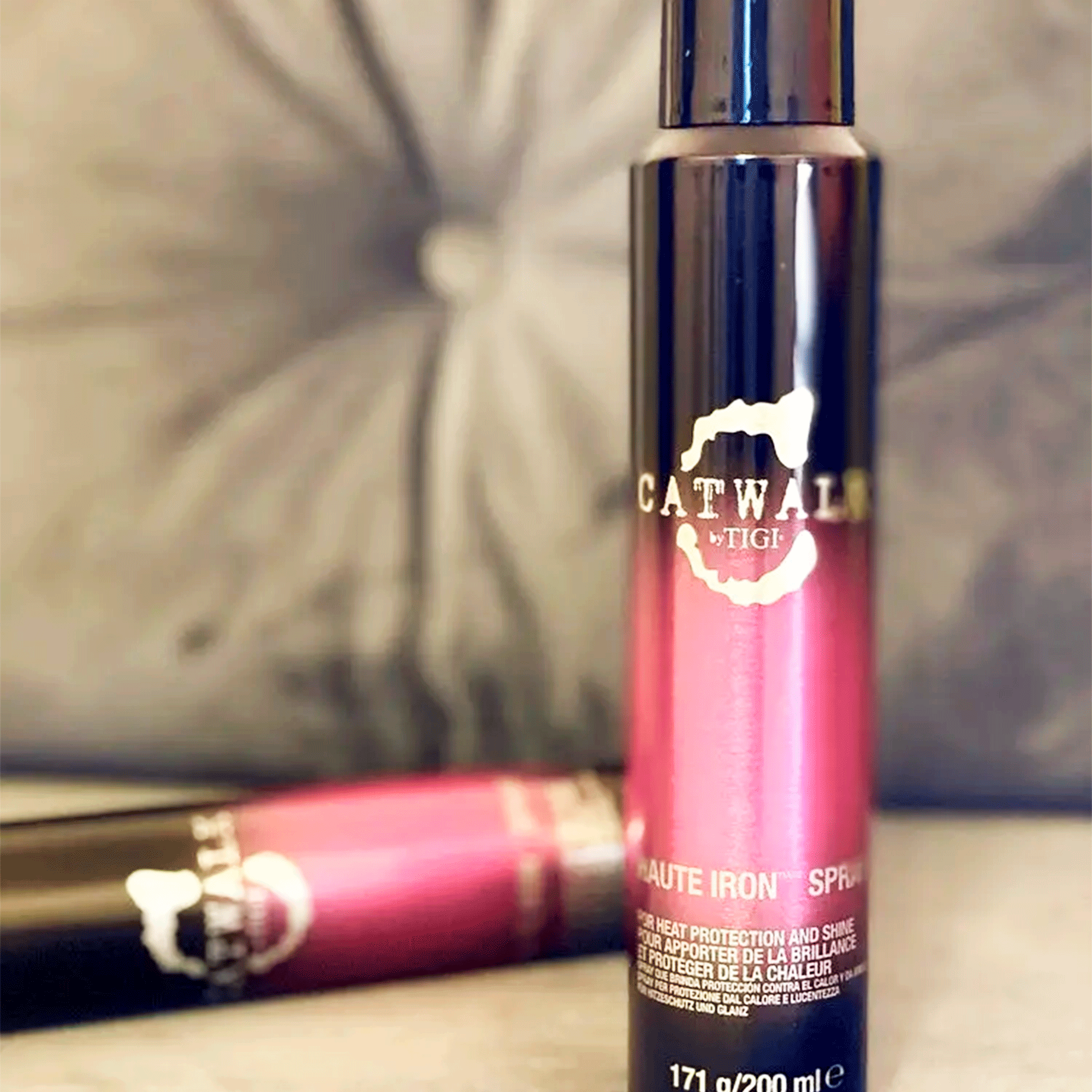 Термозащитный выпрямляющий спрей TIGI Catwalk Haute Iron Spray