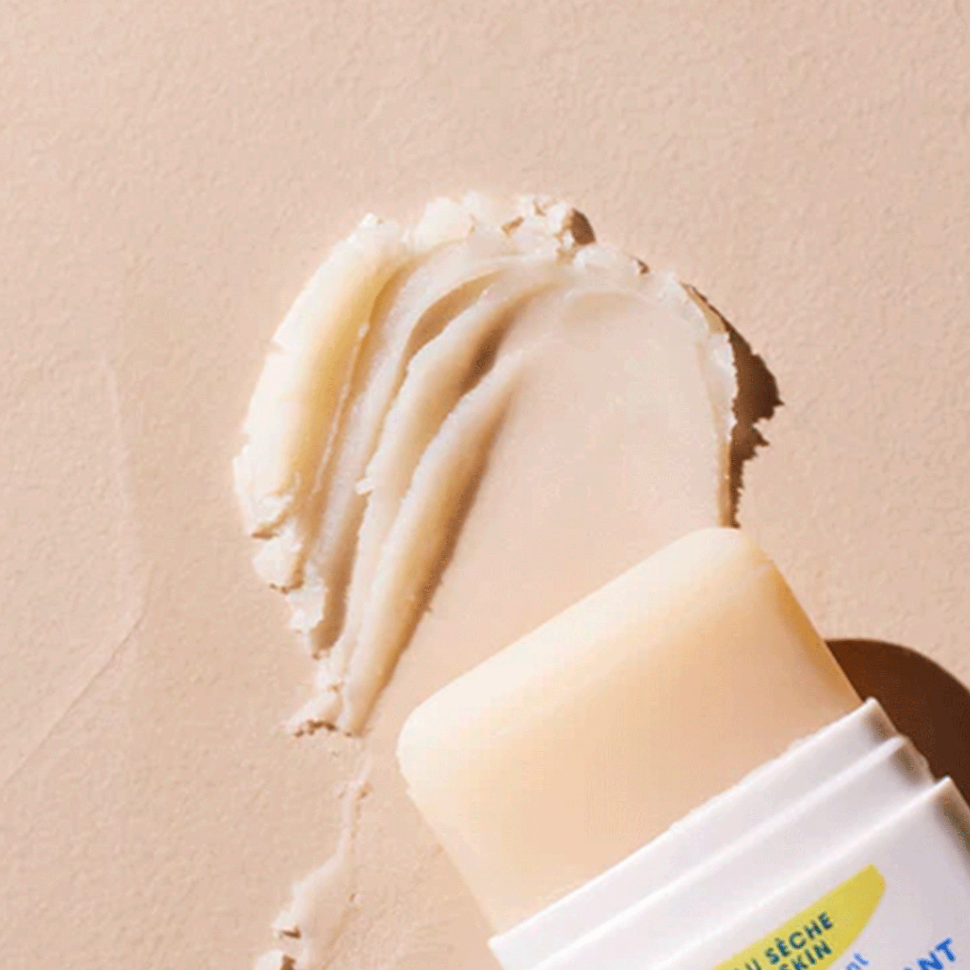 Питательный стик для губ и лица с колд-кремом Mustela Nourishing Stick with Cold Cream and Beeswax