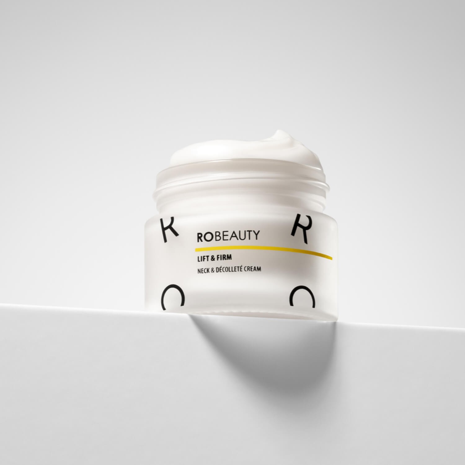 Підтягуючий крем для шиї та підборіддя Robeauty Me Idealift Neck and Chin Firming Cream