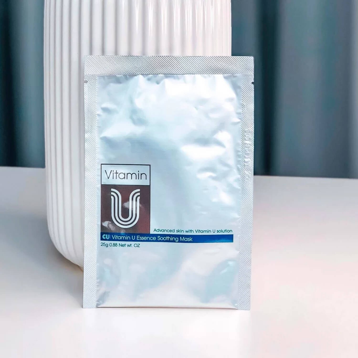 Тканевая успокаивающая маска CUSKIN Vitamin U Essence Soothing Mask