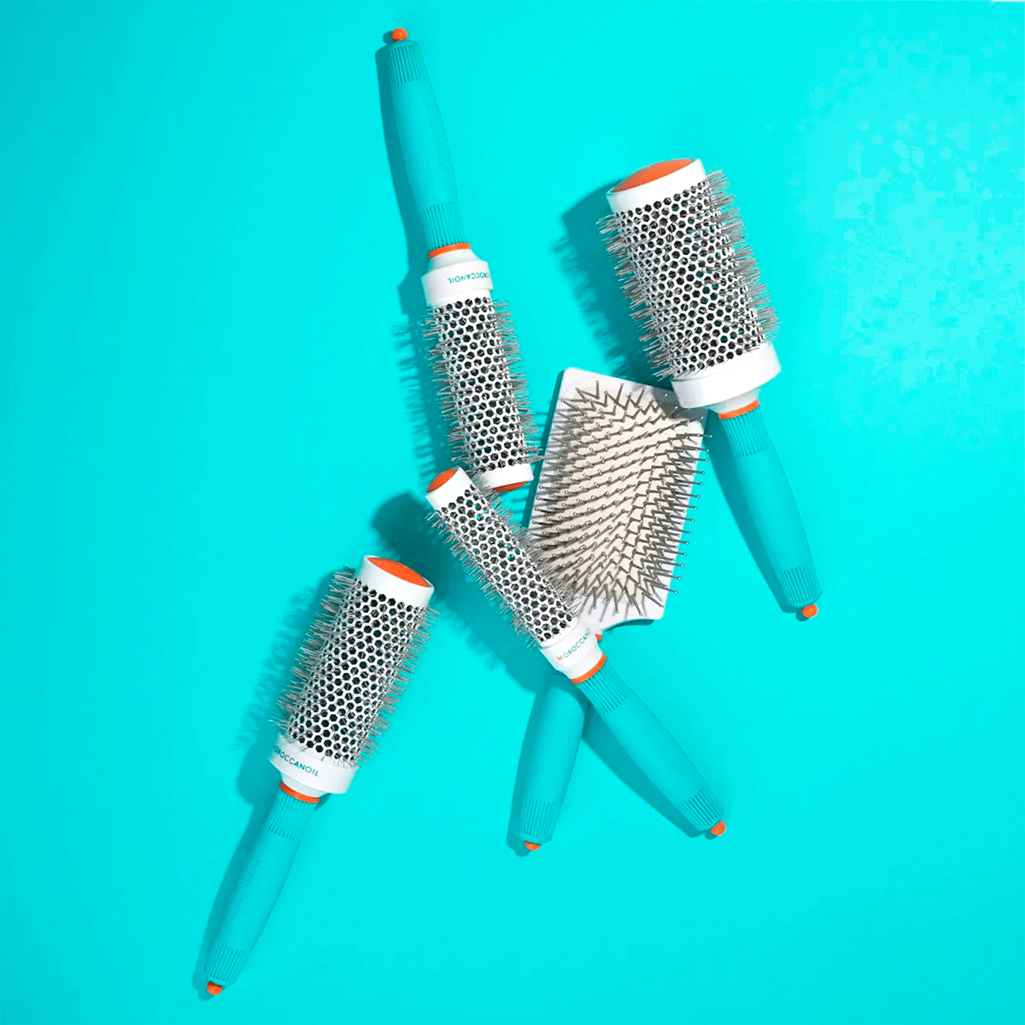 Круглая керамическая щетка 35 мм Moroccanoil Ceramic Ionic Round Hair Brush