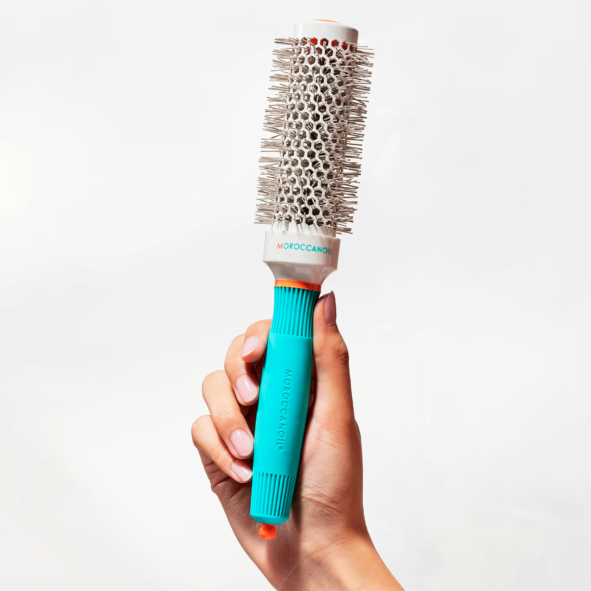 Круглая керамическая щетка 35 мм Moroccanoil Ceramic Ionic Round Hair Brush