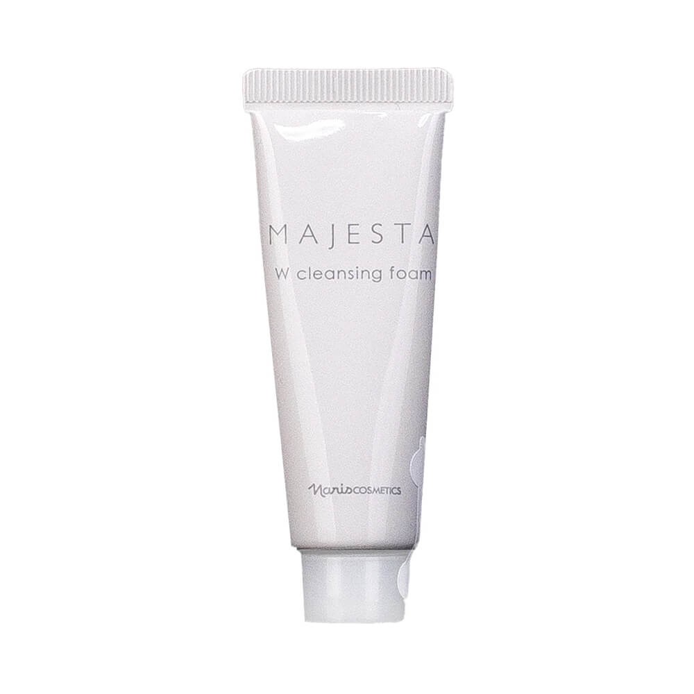 Очищаюча пінка для вмивання Majesta W Cleansing Foam