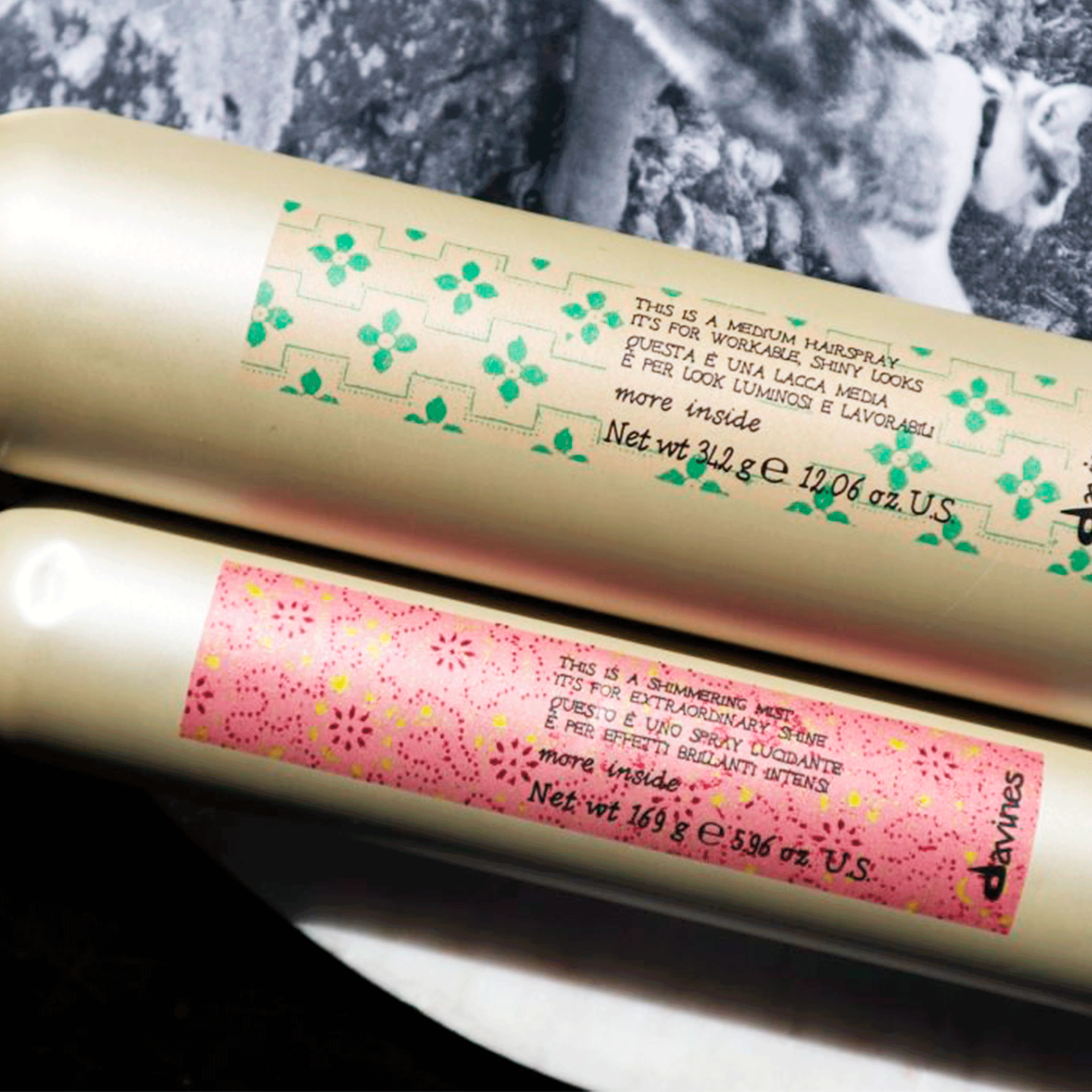 Лак средней фиксации для эластичного глянцевого стайлинга Davines More Inside Medium Hairspray