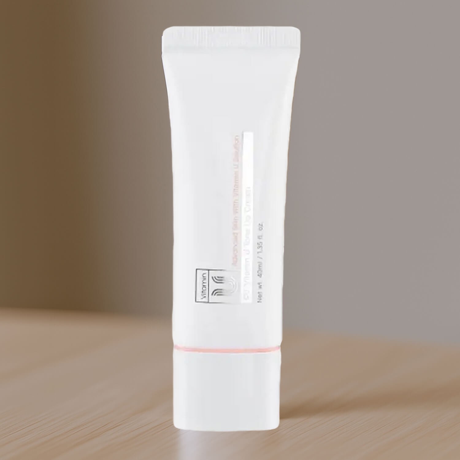 Осветляющий крем с пептидами CUSKIN Vitamin U Tone Up Cream