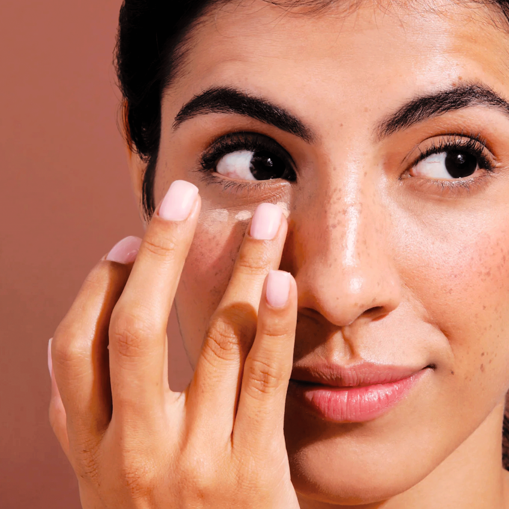 Крем-коректор проти темних кіл навколо очей Academie Visage Tinted Eye Contour Corrector For Dark Circles