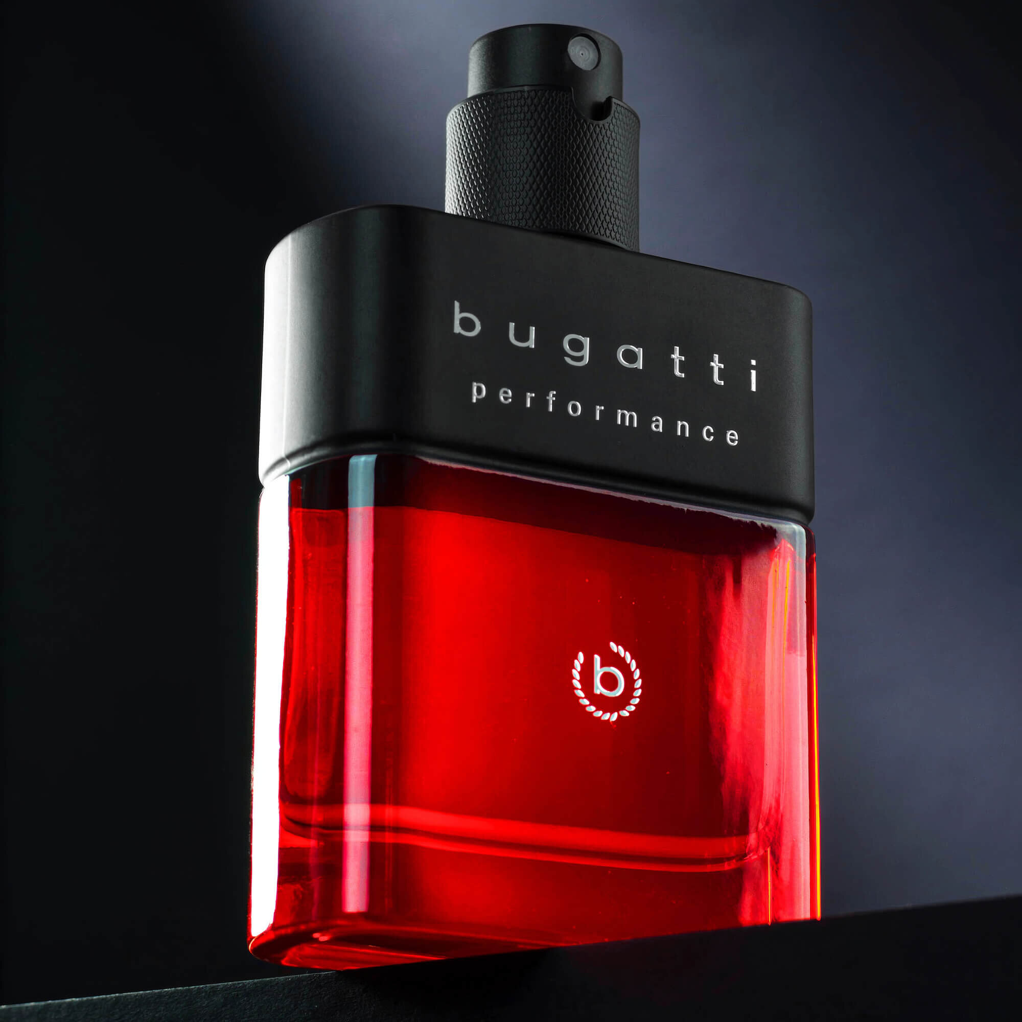 Парфумована вода для чоловіків Bugatti Performance Red