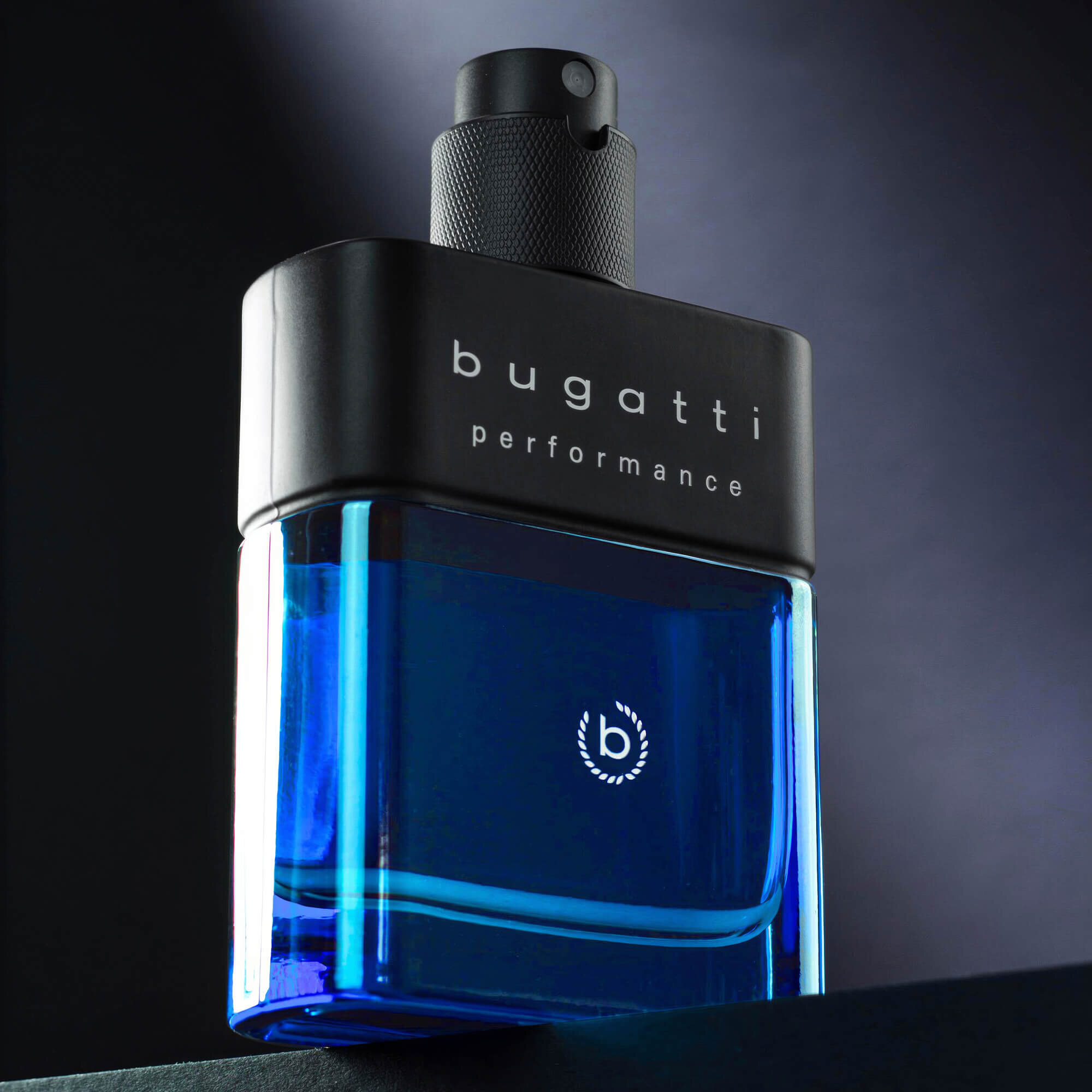 Парфюмерная вода для мужчин Bugatti Performance Deep Blue