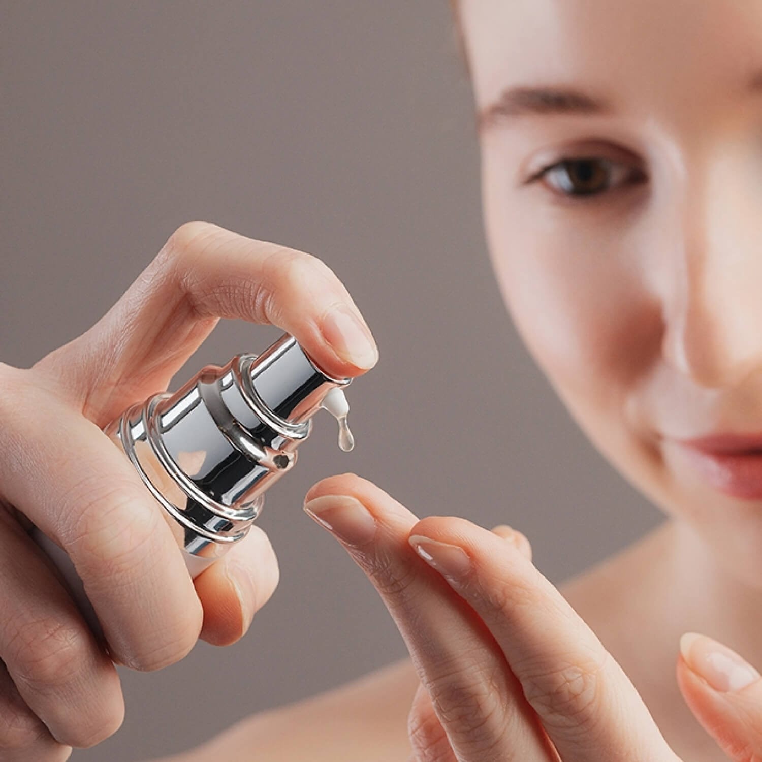 Сироватка для області шиї та декольте Dr.Spiller Neck And Décolleté Serum