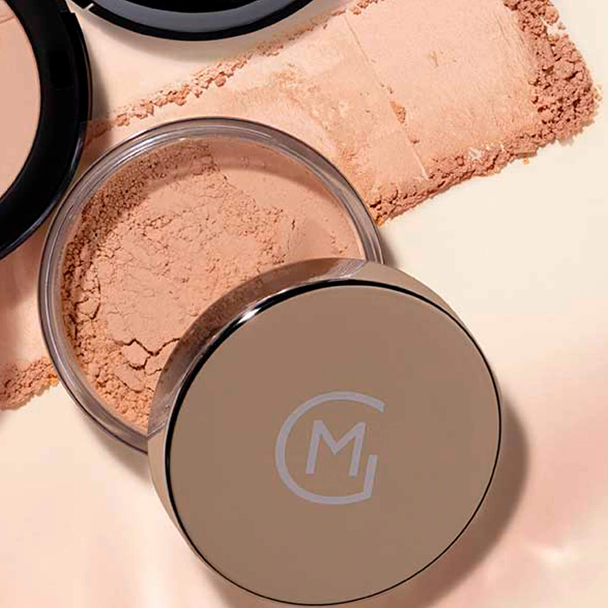 Зволожувальна мінеральна пудра Maria Galland 816 Hydra Mineral Powder Foundation