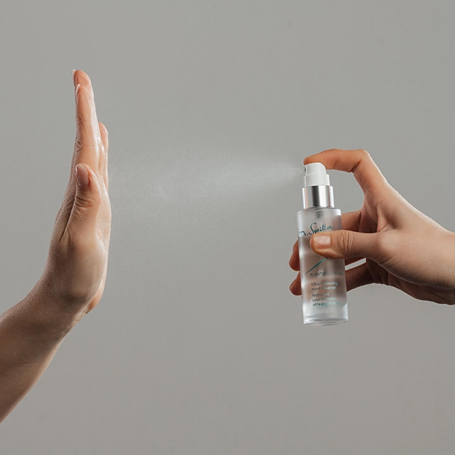 Антибактериальное очищающее средство для рук Dr.Spiller Ultra Protecting Hand Cleanser