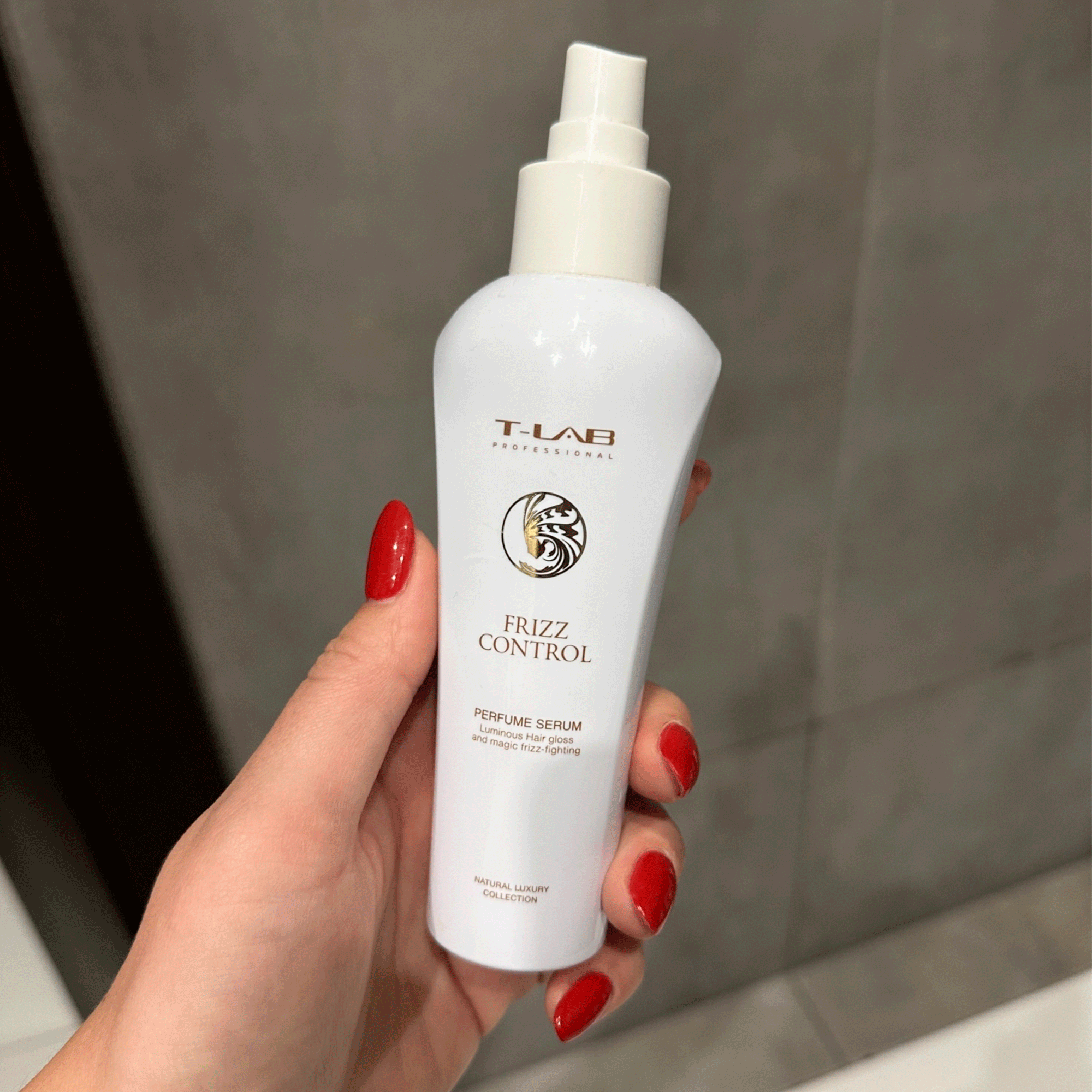 Сироватка для королівської гладкості волосся T-Lab Frizz Control Serum Delux