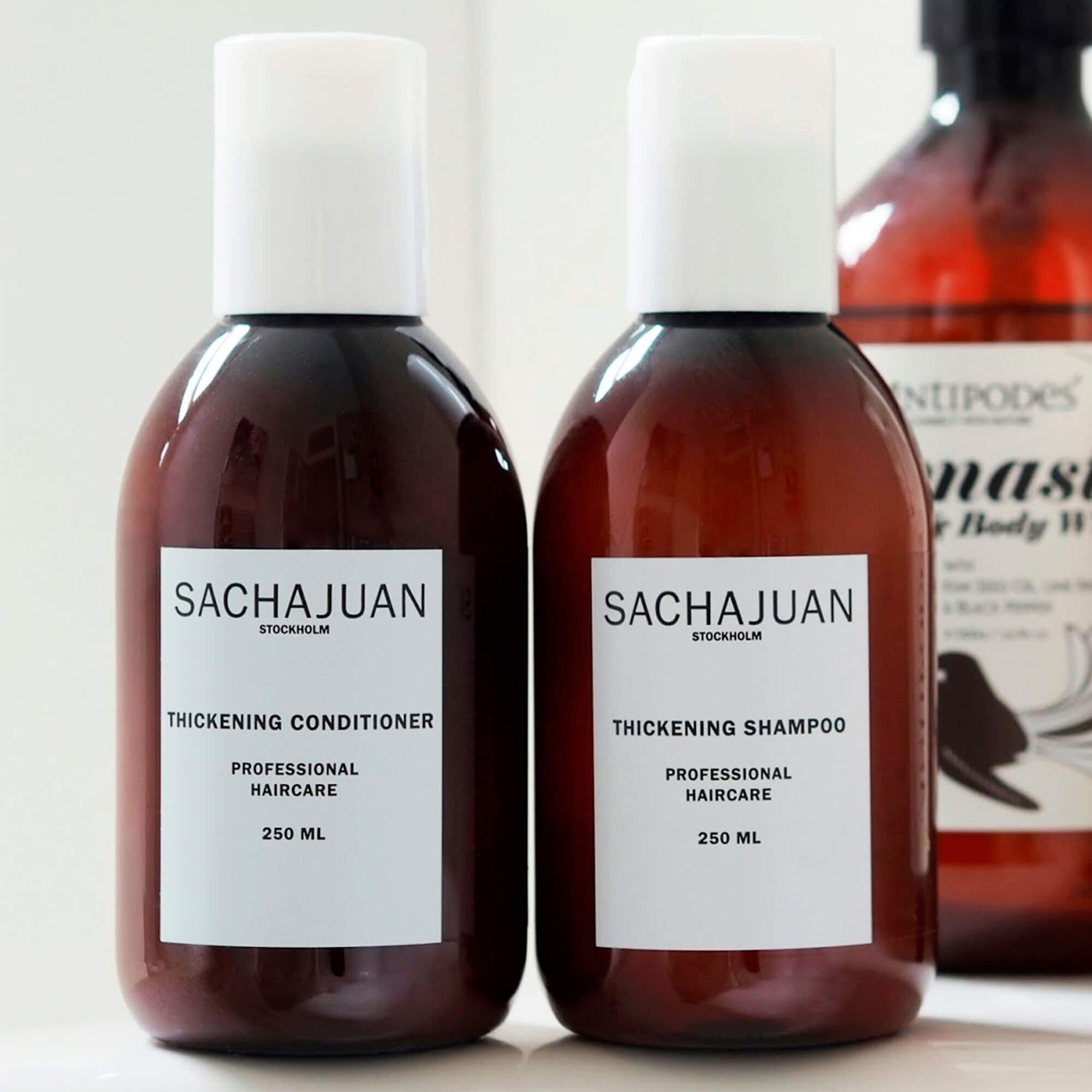 Уплотняющий кондиционер для тонких волос Sachajuan Thickening Conditioner