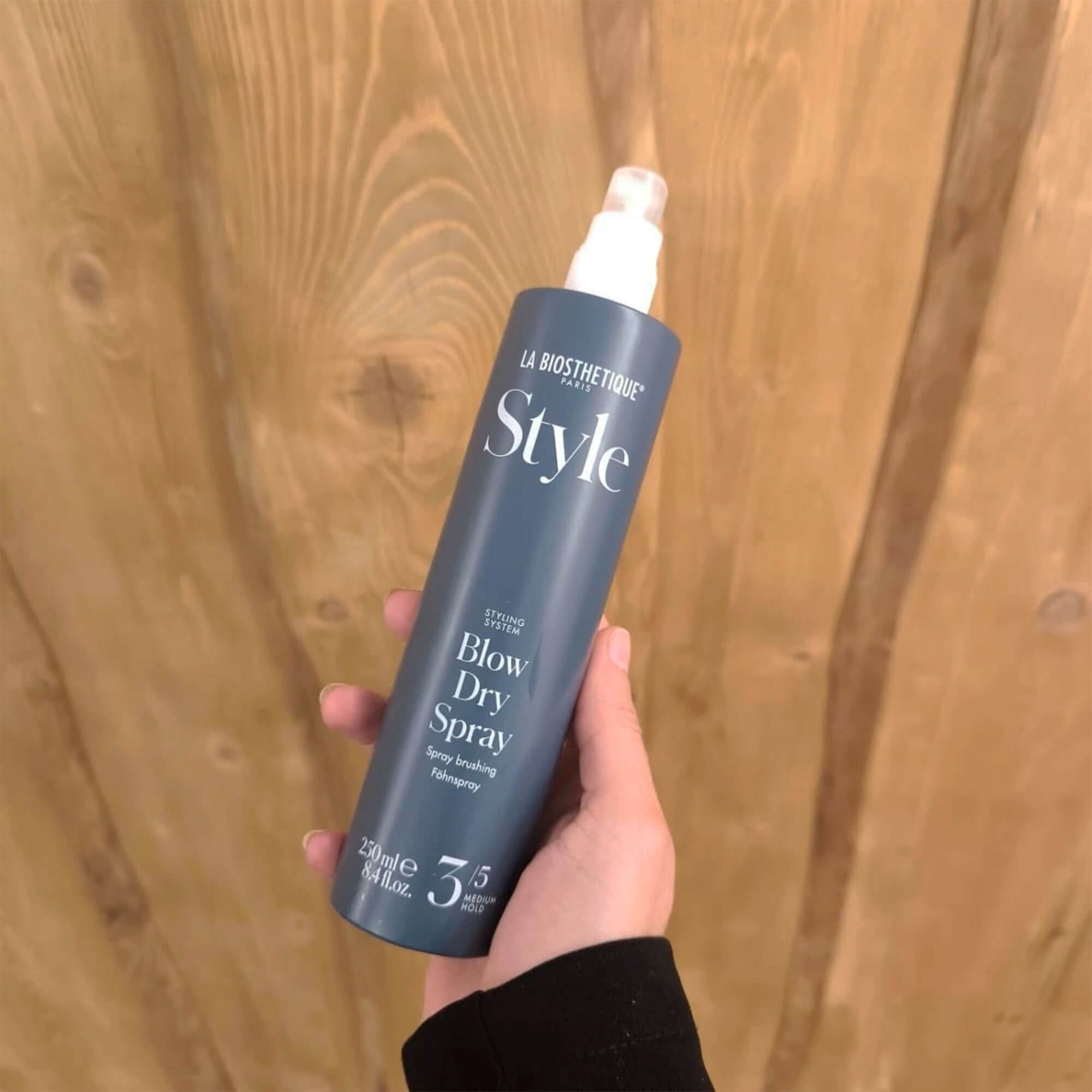 Спрей для укладки волосся довготривалої дії La Biosthetique Blow Dry Spray