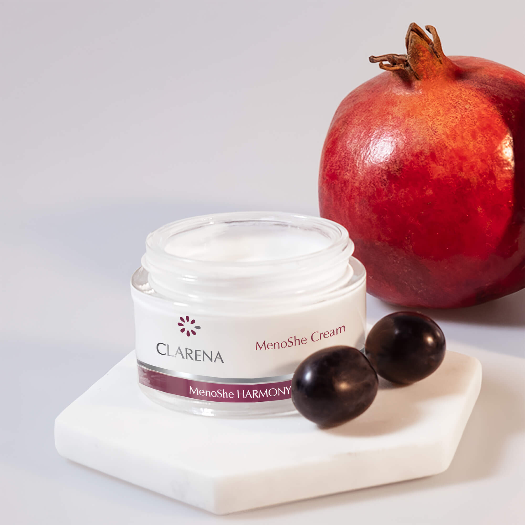 Крем для лица  Clarena MenoShe Cream