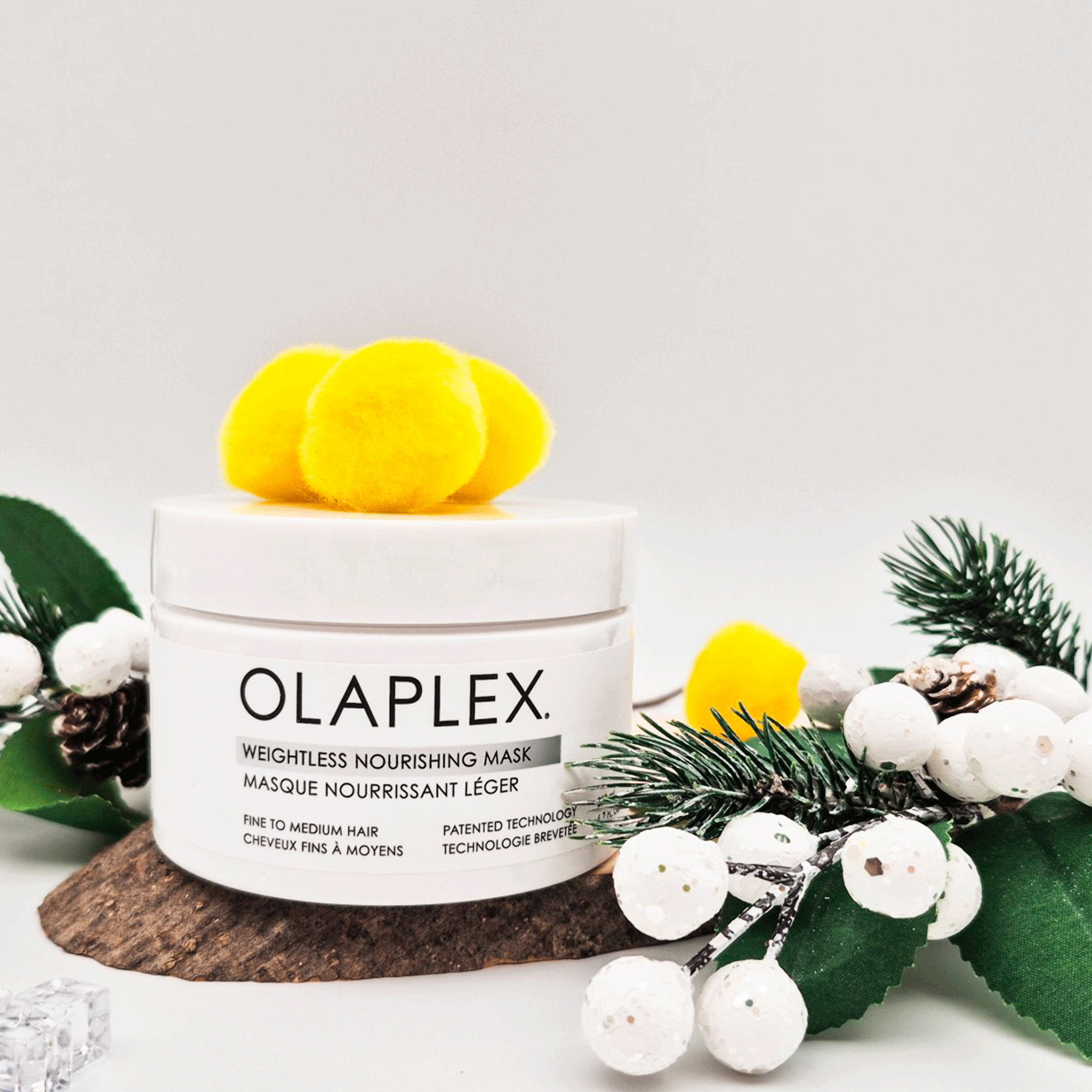 Маска для зволоження та об'єму тонкого волосся Olaplex Weightless Nourishing Mask