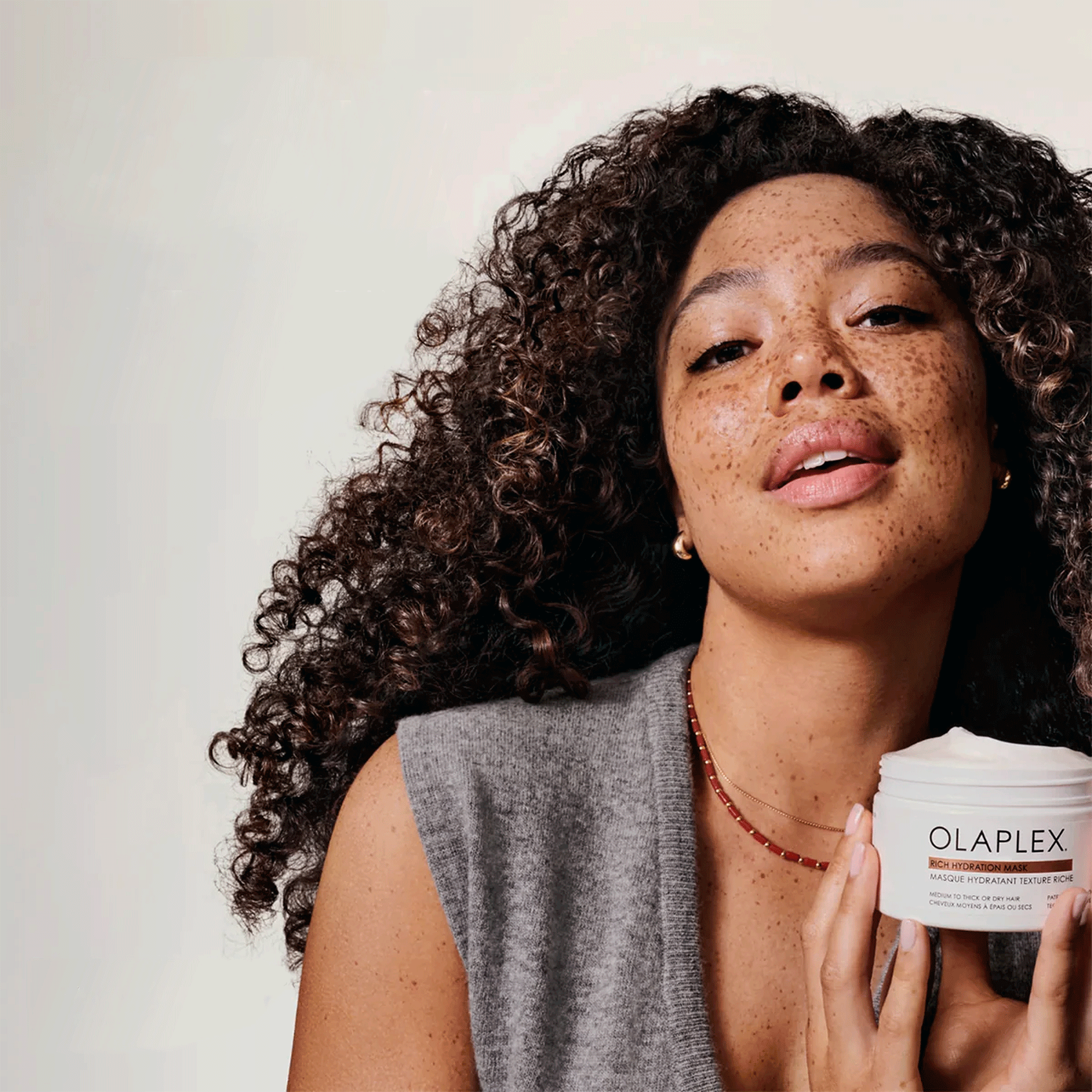 Маска для інтенсивного зволоження та пом'якшення волосся Olaplex Rich Hydratation Mask