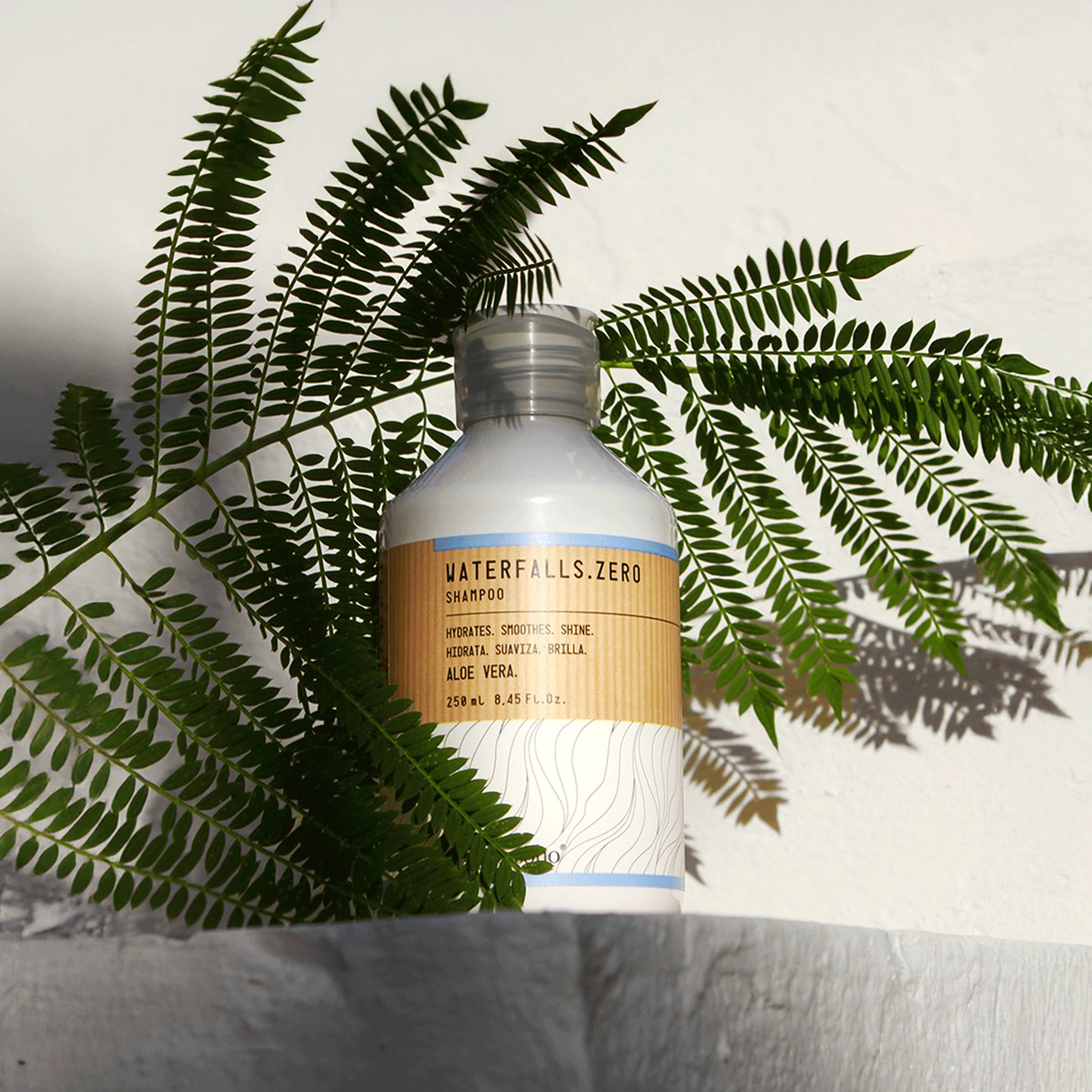 Увлажняющий шампунь Greensoho Waterfalls.Zero Shampoo