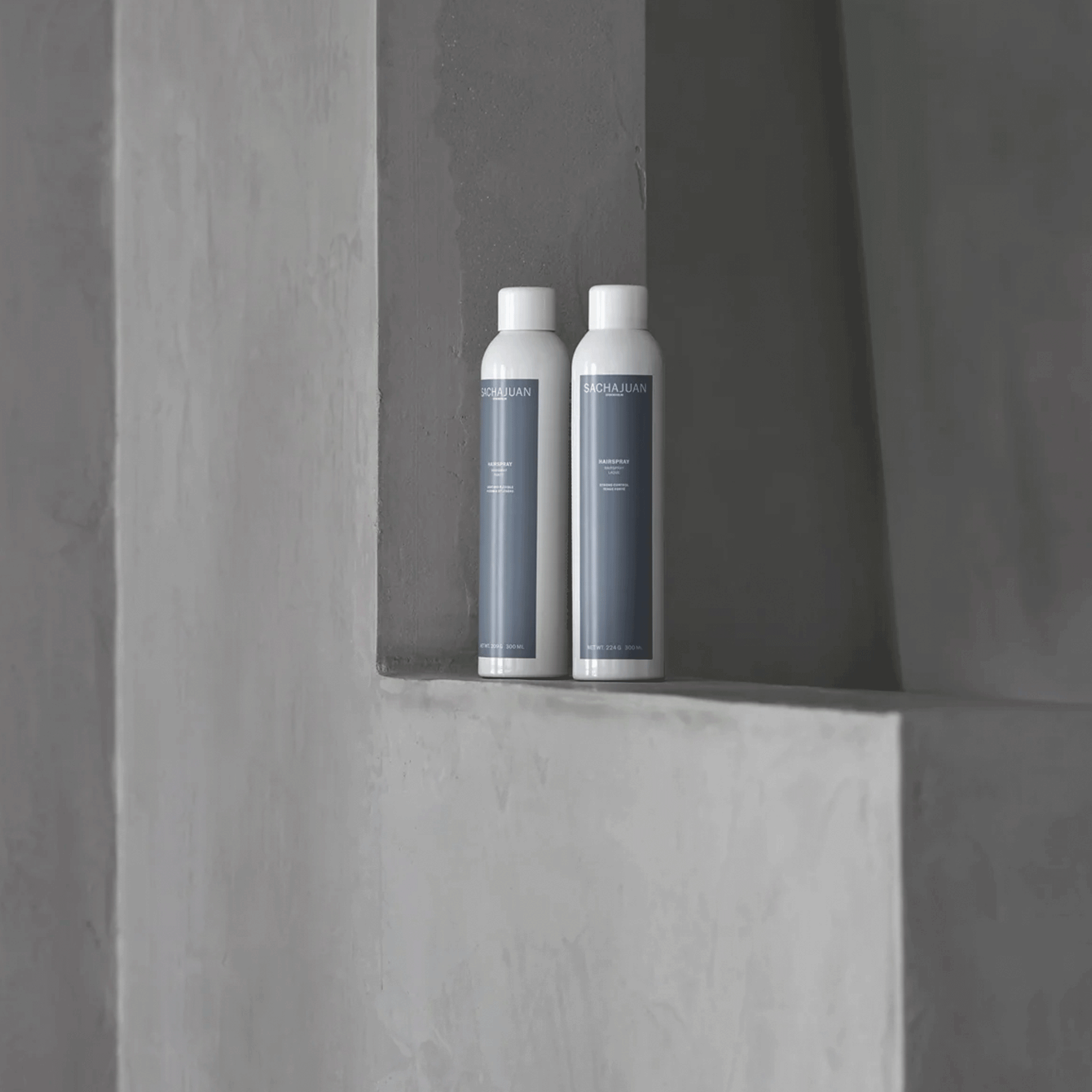 Спрей для волос сильной фиксации Sachajuan Hairspray Strong Control