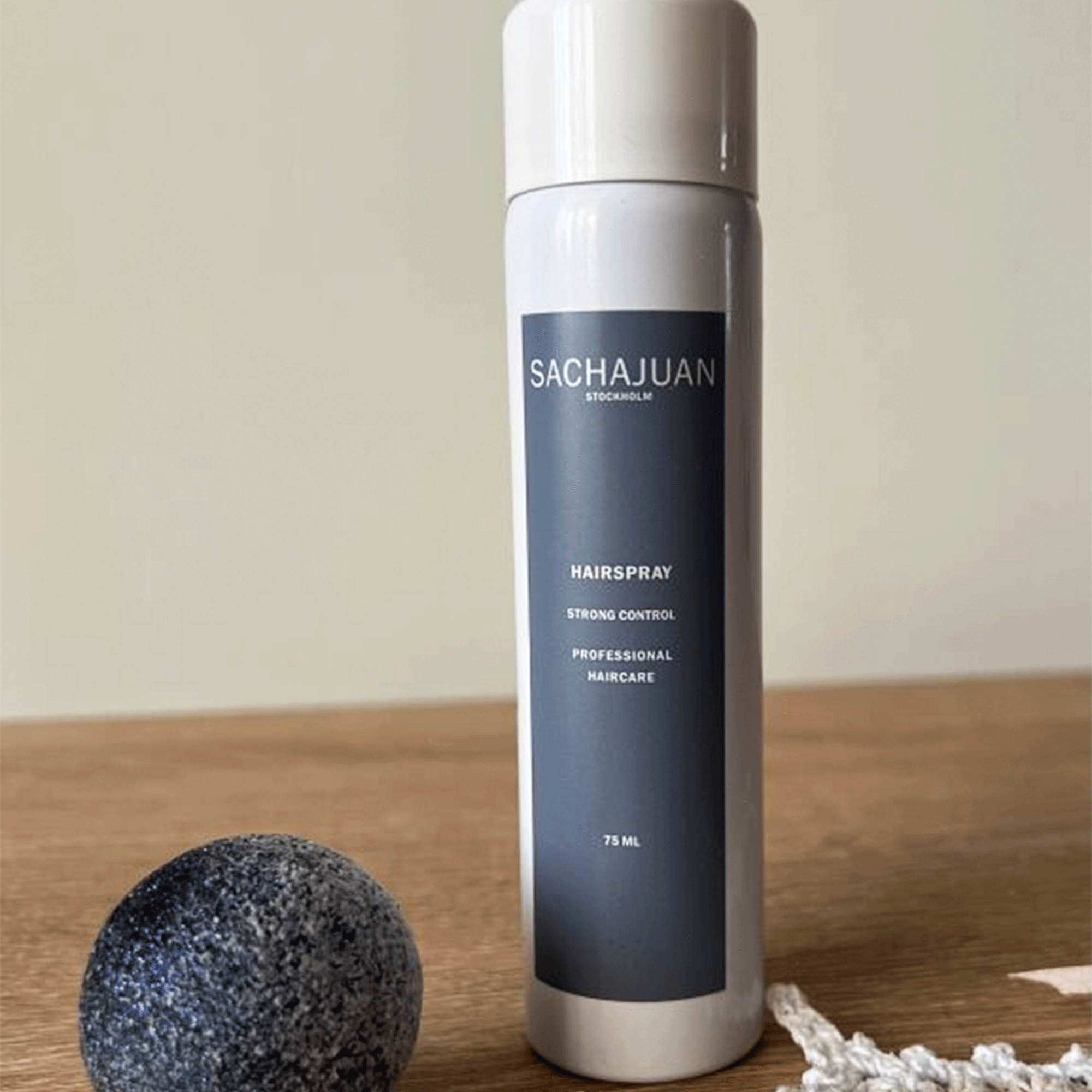 Спрей для волос сильной фиксации Sachajuan Hairspray Strong Control