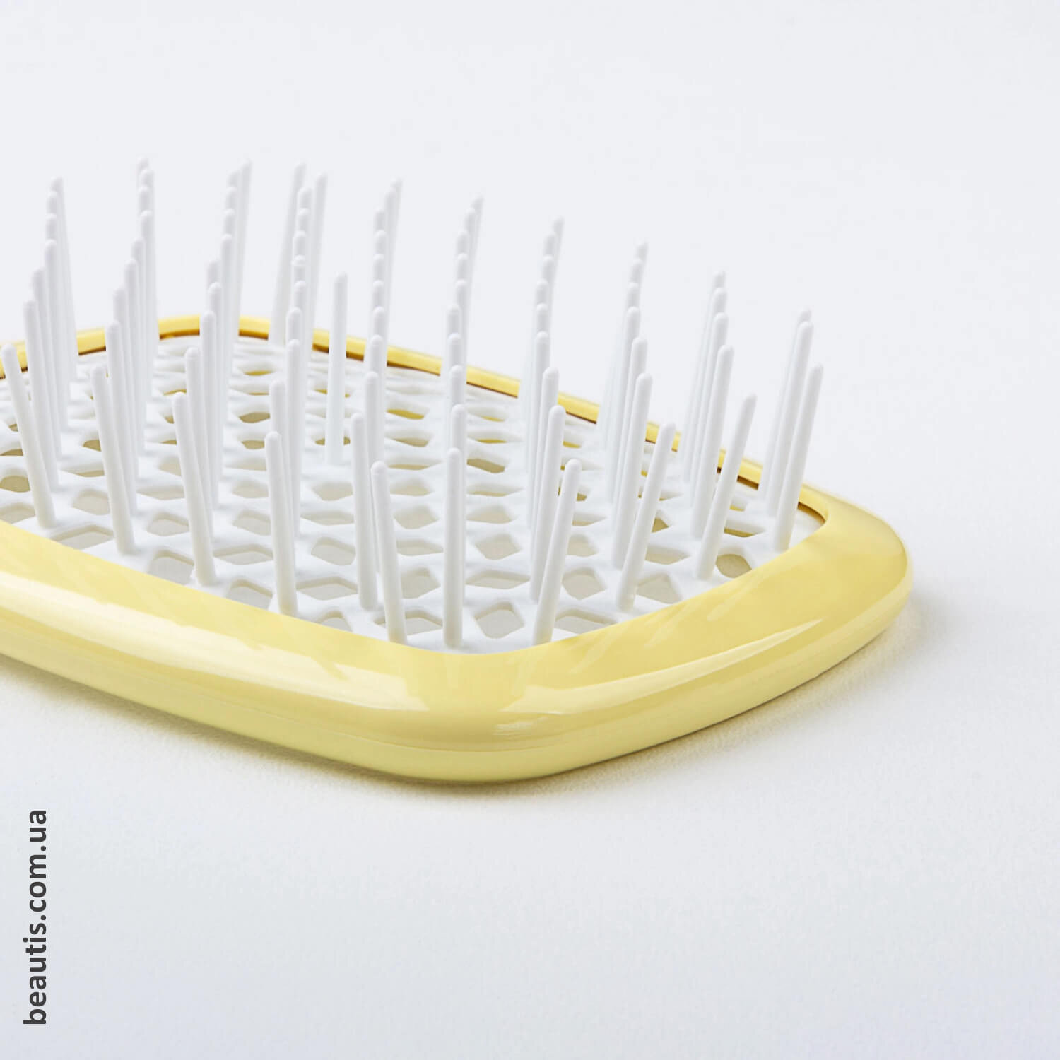 Гребінець жовтий Janeke Superbrush Standart Yellow