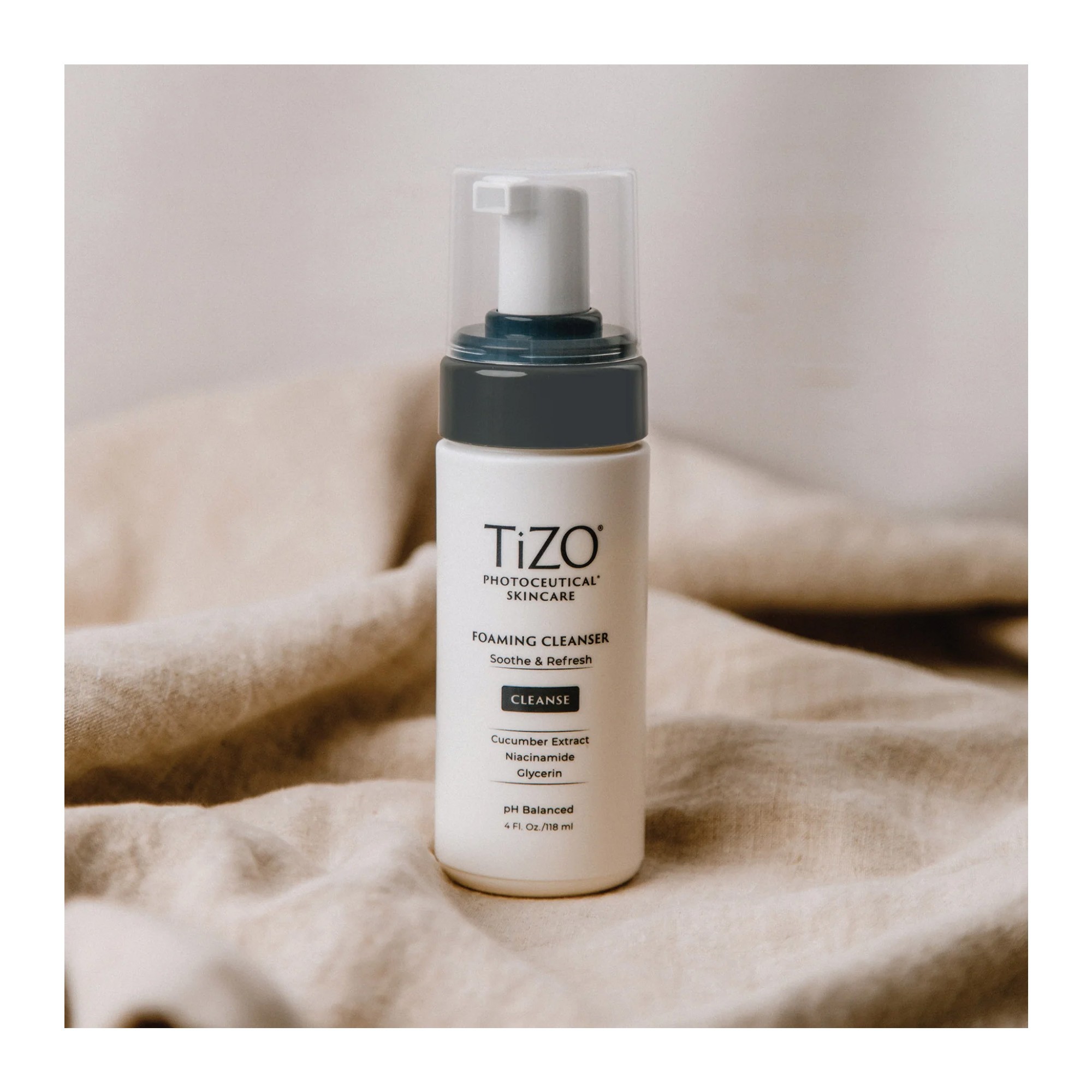 Пінка очищуюча для вмивання  Tizo Foaming Cleanser