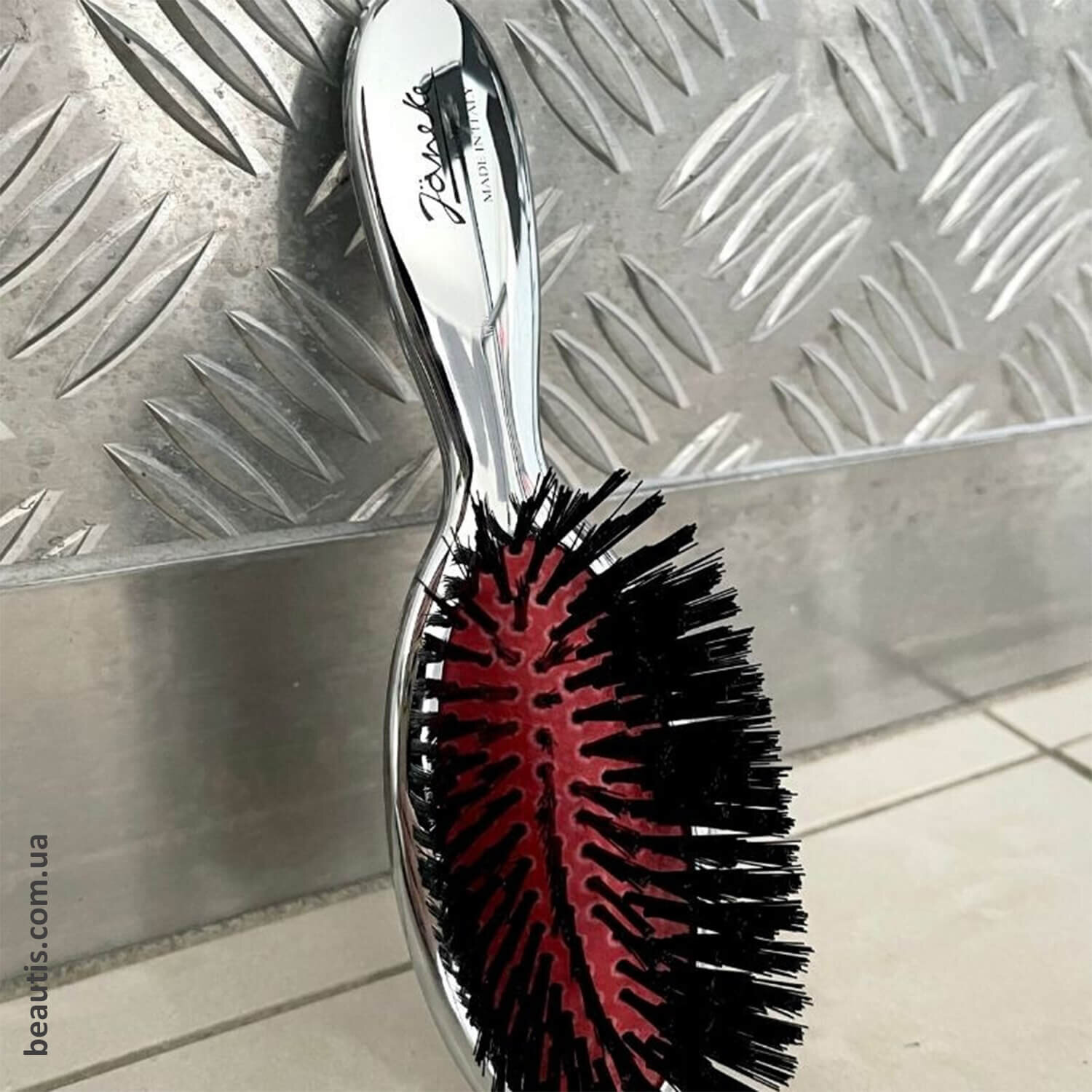 Гребінець із щетиною кабана та нейлоном хром Janeke Chrome Handbag Brush With Bristles S
