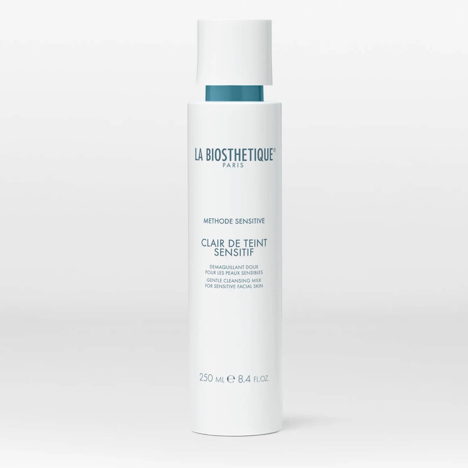 Эмульсия для мягкого очищения чувствительной кожи лица La Biosthetique Clair de Teint Sensitif