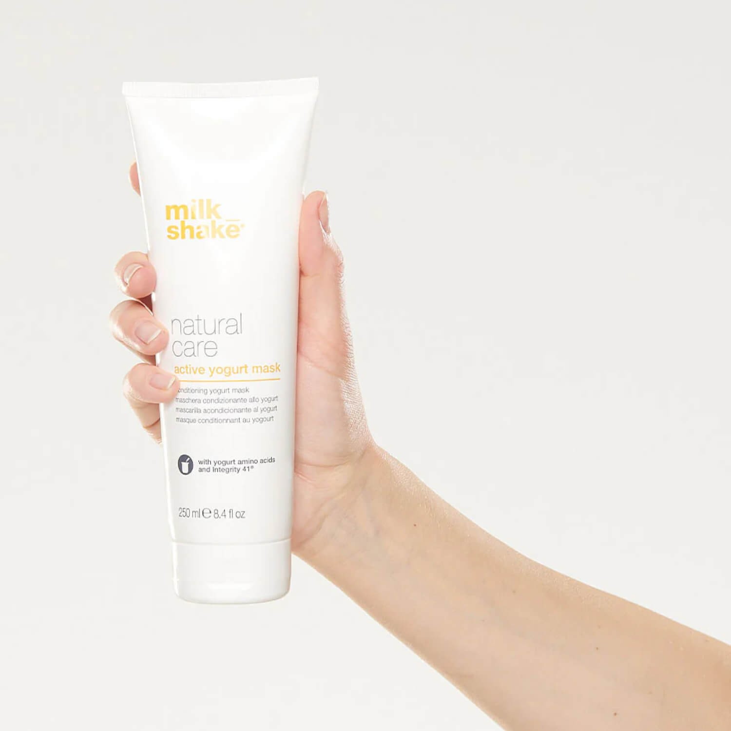 Поживна маска для волосся на основі йогурту Milk Shake Natural Care Active Yogurt Mask 
