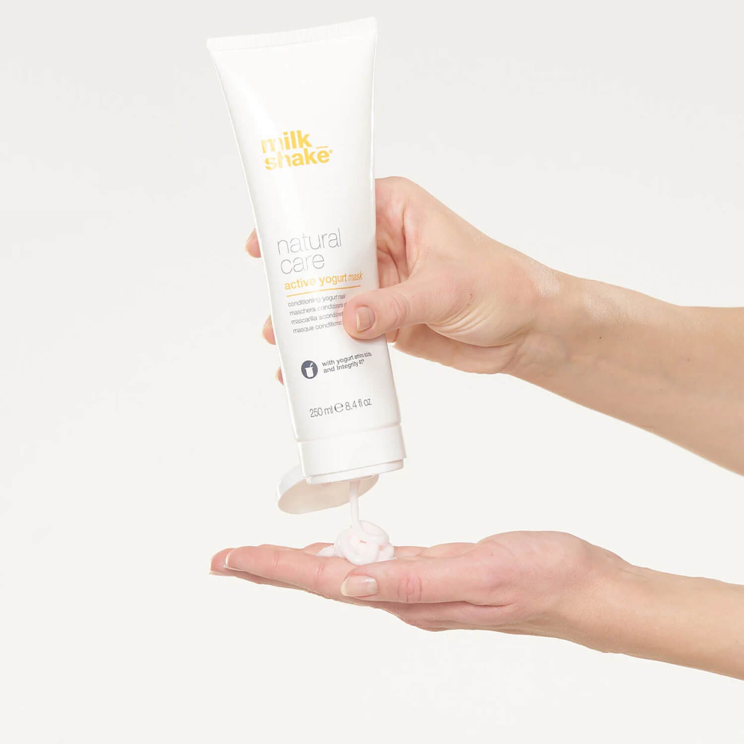 Поживна маска для волосся на основі йогурту Milk Shake Natural Care Active Yogurt Mask 