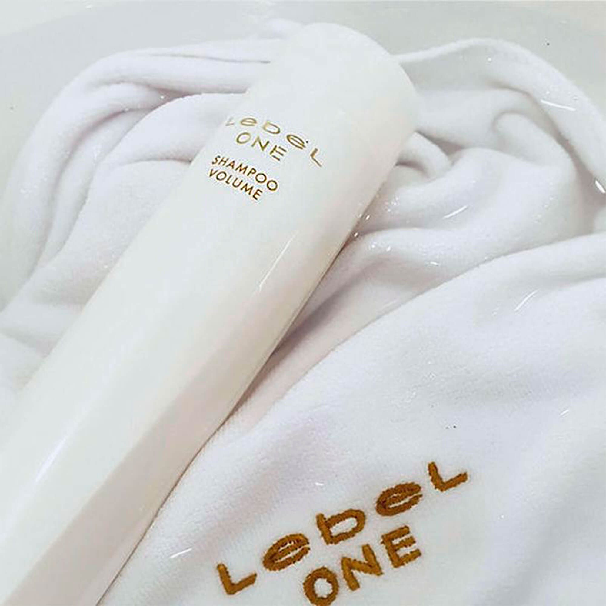 Шампунь для об'єму та ущільнення волосся Lebel One Shampoo Volume