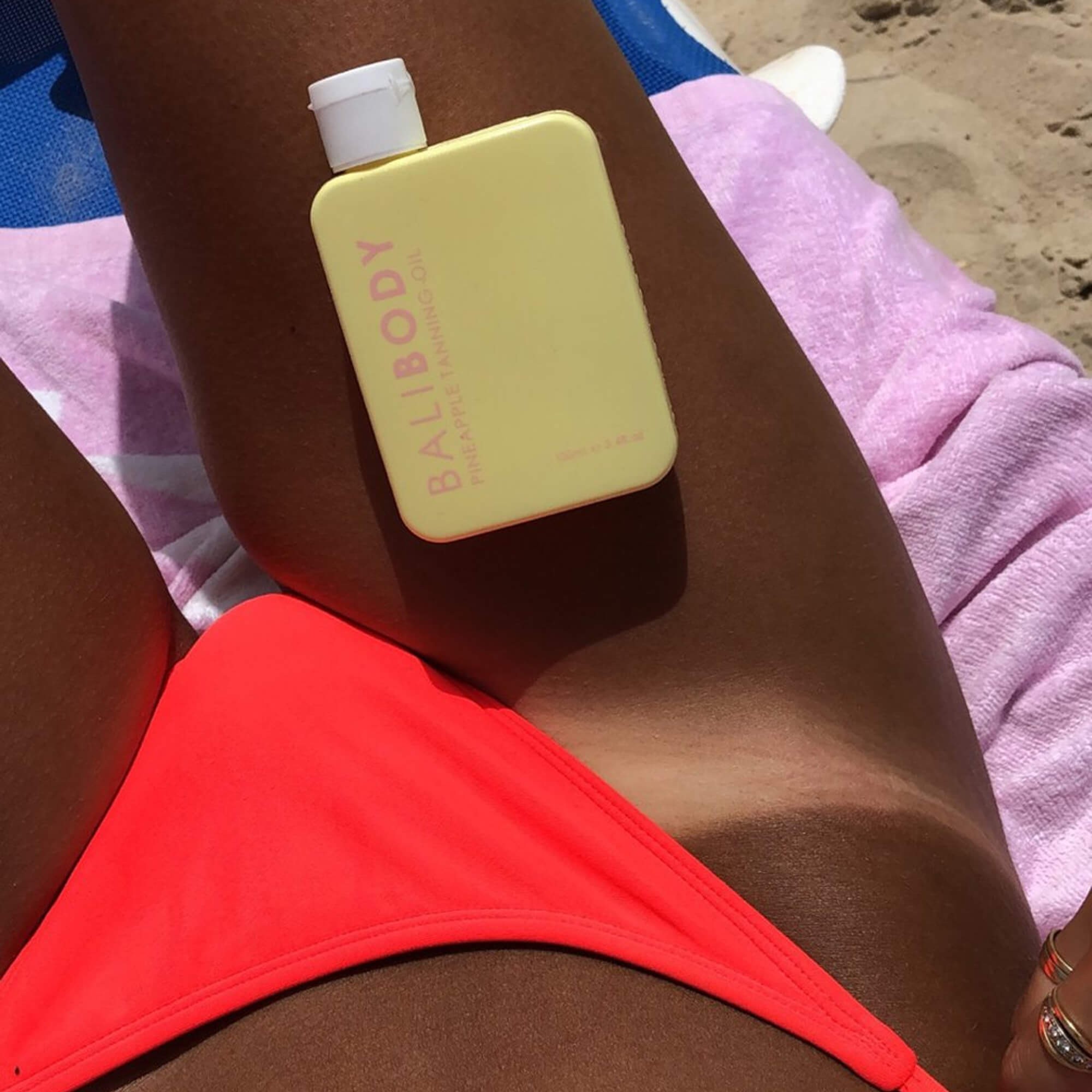 Масло для засмаги з екстрактом ананаса SPF15 Bali Body Pineapple Tanning Oil SPF15