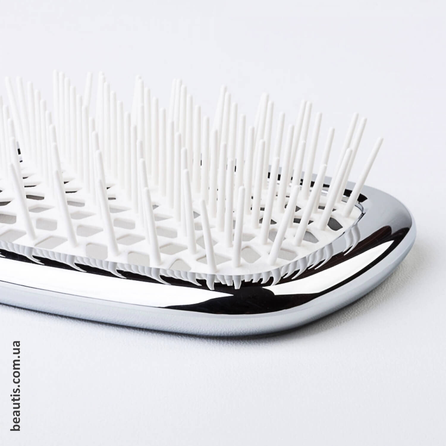 Гребінець хромований з білим Janeke Superbrush Standart Сhrome Colour