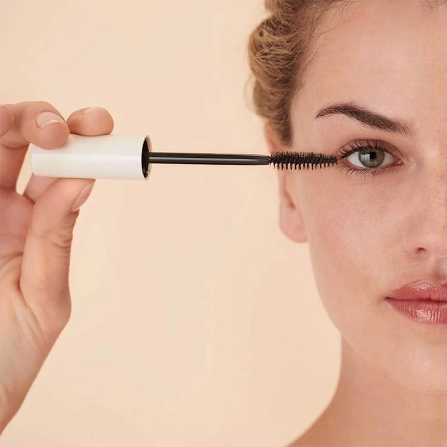 Тушь для ресниц с эффектом подкручивания и удлинения Embryolisse Lash Care Mascara Curl And Definition