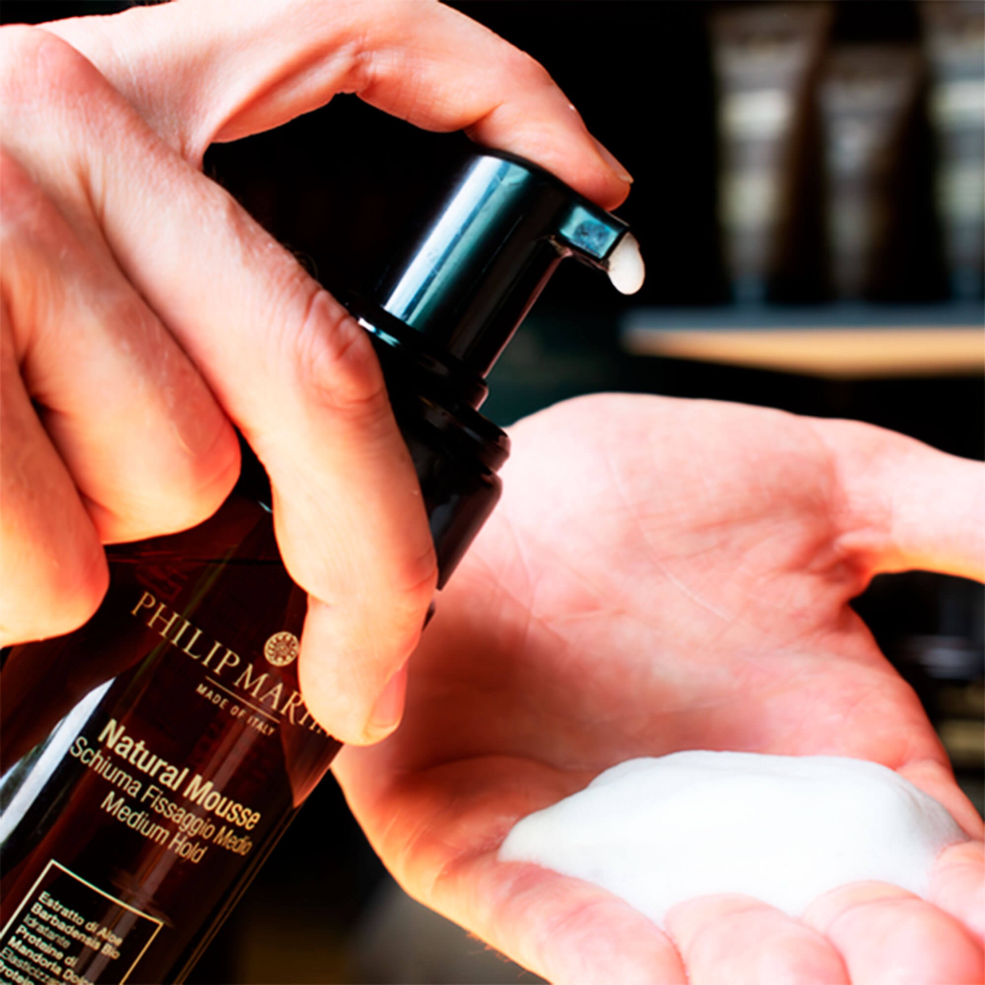 Мусс для укладки волос средней фиксации Philip Martin's Natural Mousse