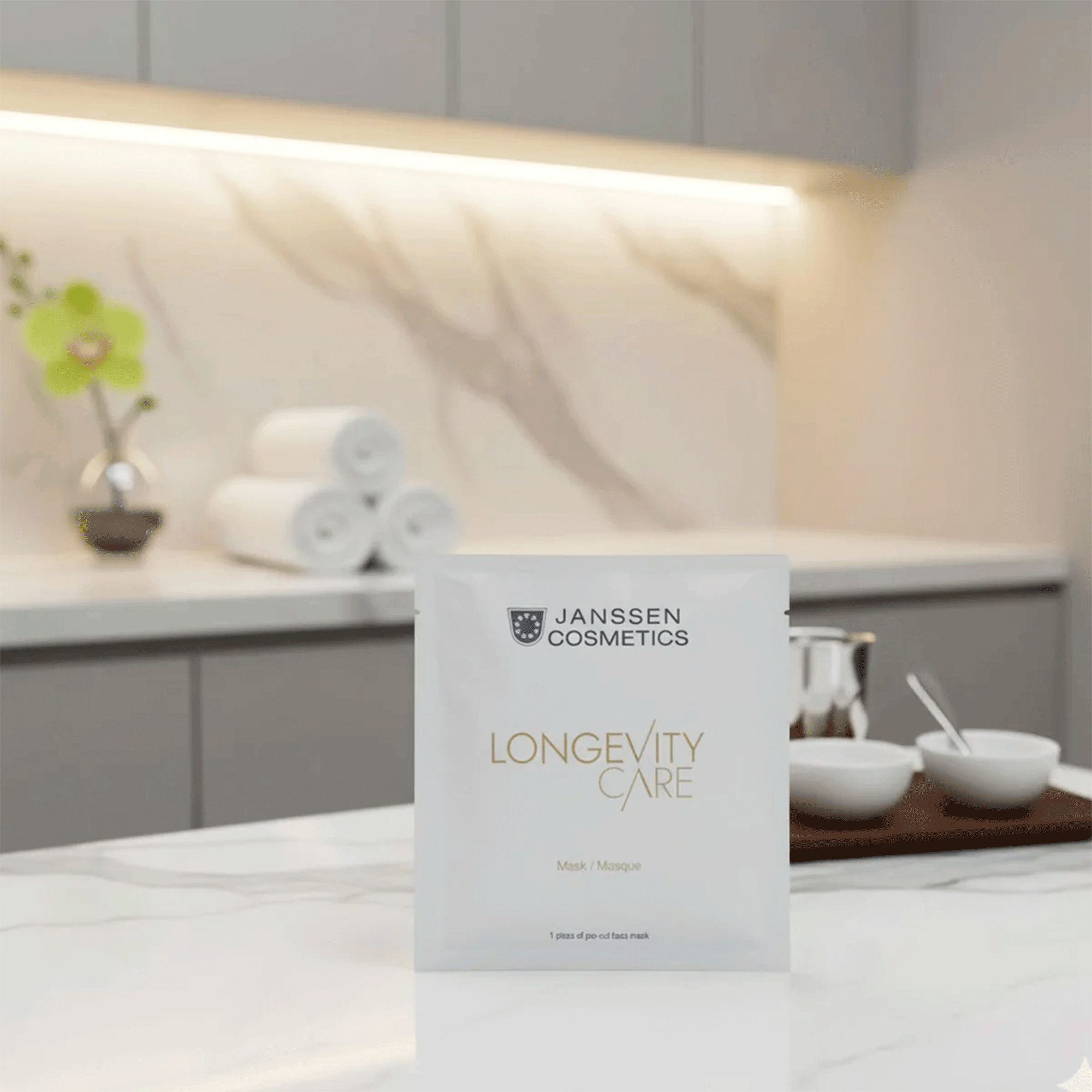 Преміальна тканинна маска Janssen Cosmetics Longevity Care Mask