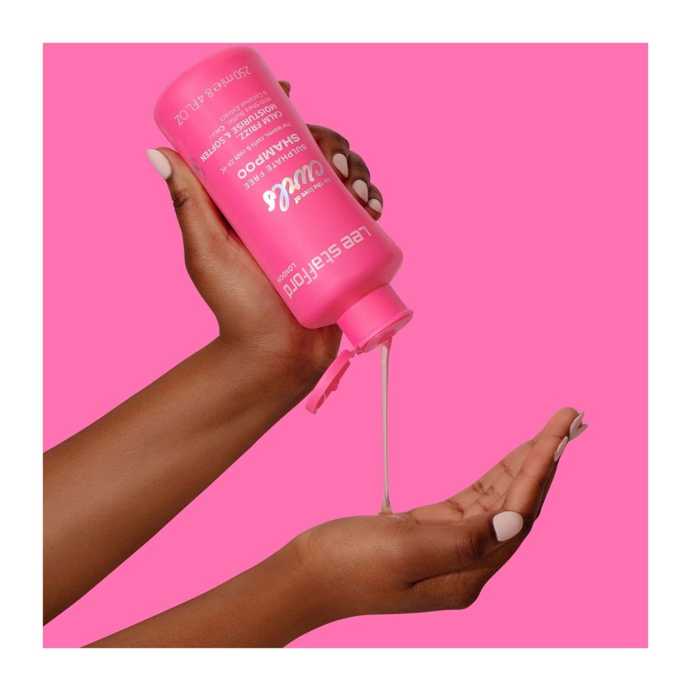 Безсульфатный шампунь для вьющихся волос Lee Stafford For The Love Of Curls Shampoo