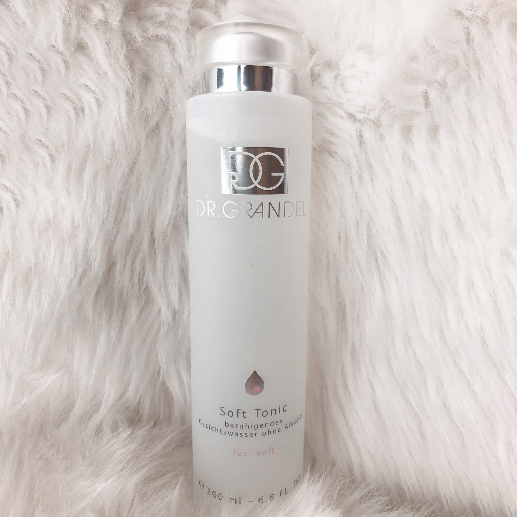 Тонiзуючий лосьйон для чутливої шкіри Dr.Grandel Soft Tonic