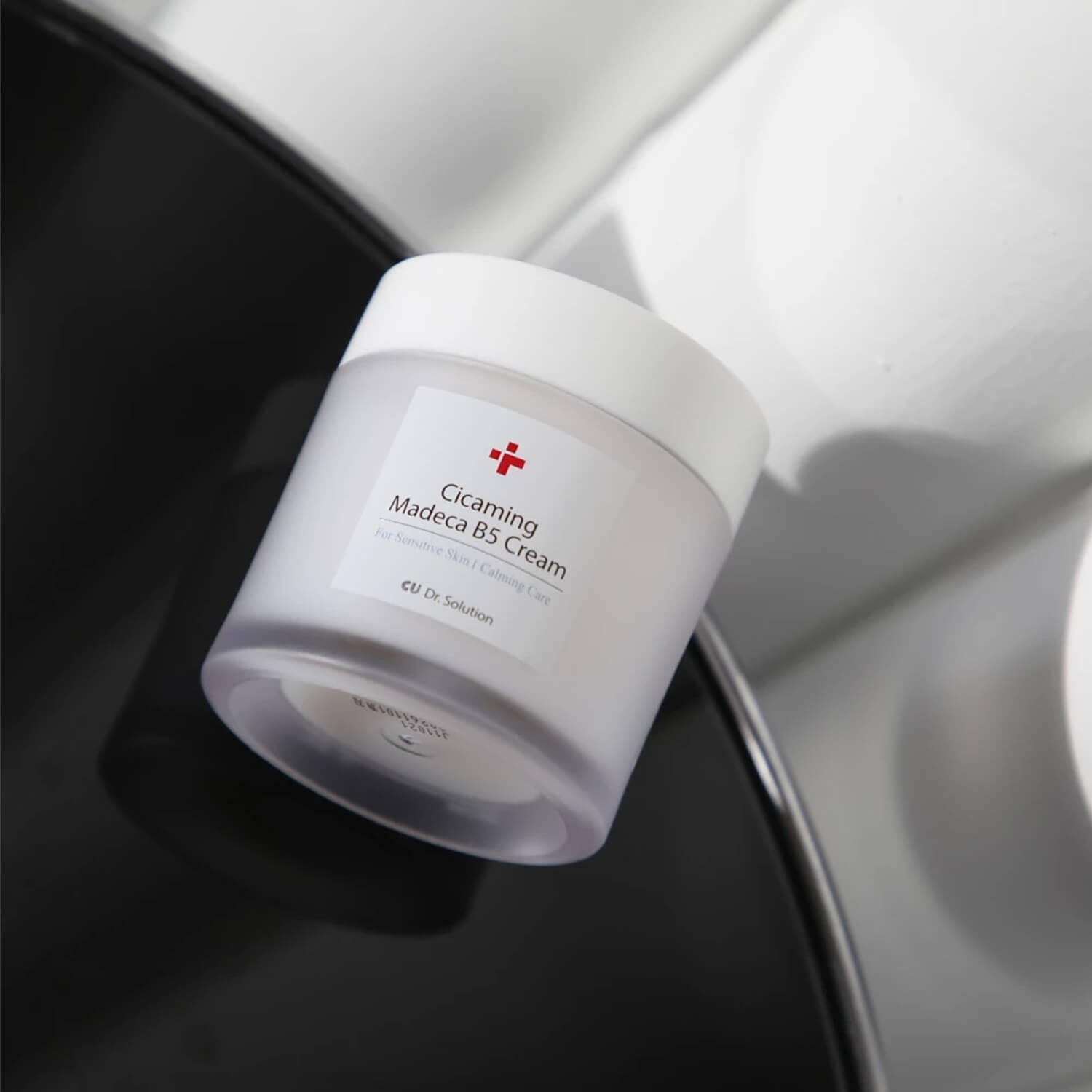 Успокаивающие пады с центеллой и пантенолом CU Skin Dr. Solution Cicaming Centeca B5 Pad